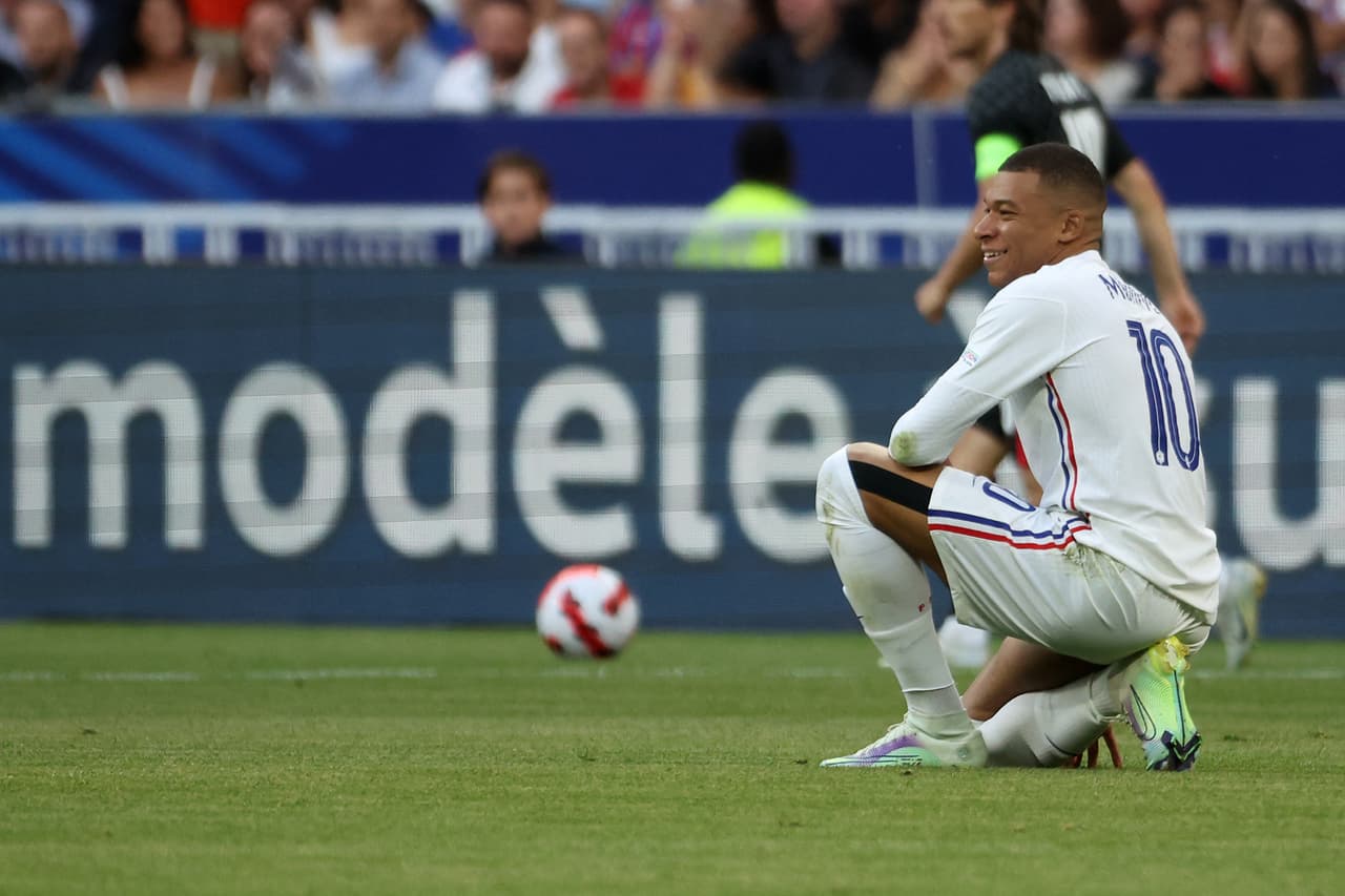 Luka Modric anotó el gol para que Croacia eliminara a Francia de competir en el Final Four de UEFA Nations League.