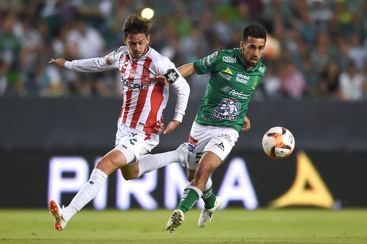 En seis de los últimos siete enfrentamientos entre Necaxa y León (Liga y Copa MX), el equipo local no anotó gol. Además, en estos duelos cinco veces ganó el visitante.