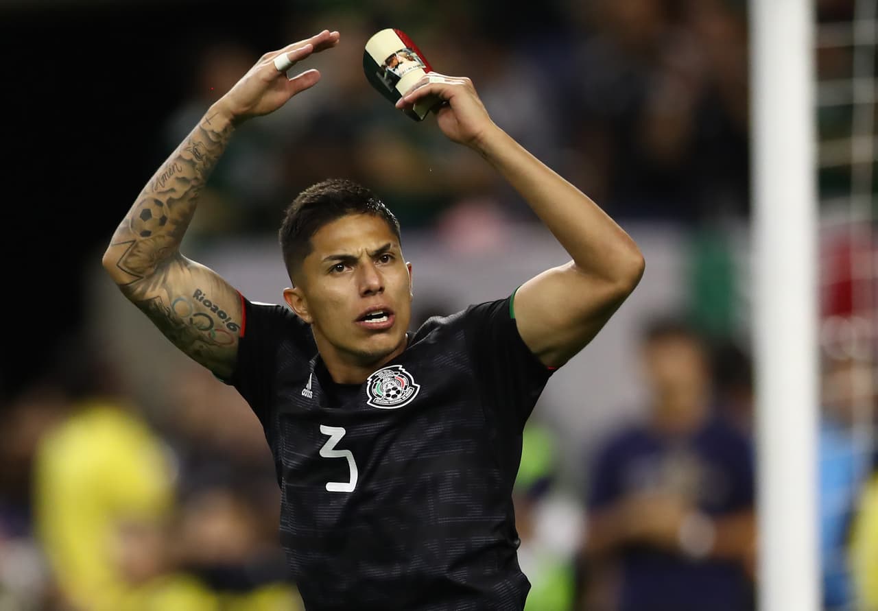 5) Carlos Salcedo: Tigres no se queda atrás comparado con Rayados. Esto, debido a la presencia del defensor felino con el mismo valor de Pizarro sobre los diez millones de euros.