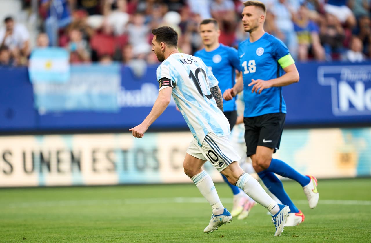 Ningún jugador marcaba 5 con la Albiceleste en un mismo juego desde 1942.