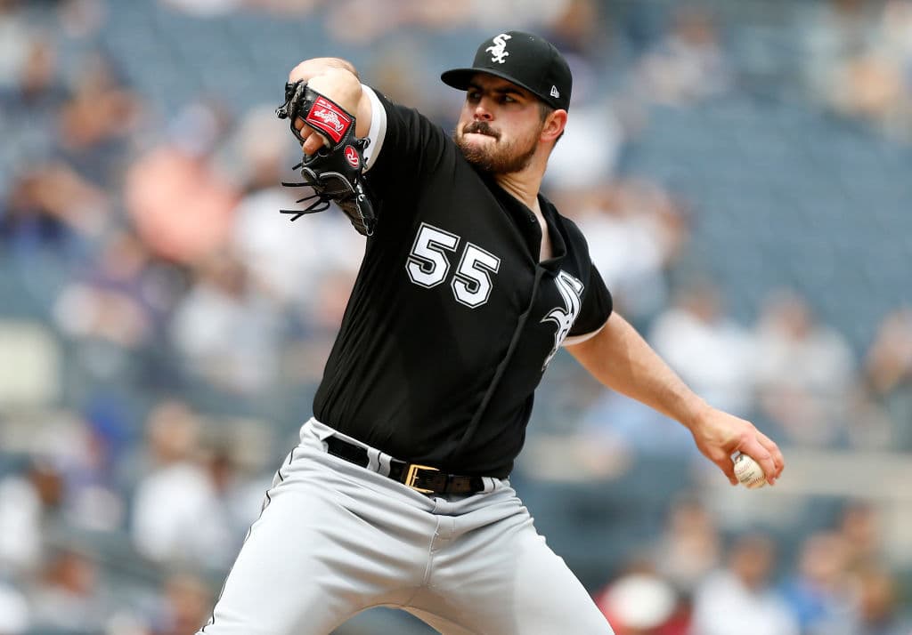 El nacido en Miami, Carlos Rodón (2-2) se mantuvo en la lomita 6.0 innings en los que le dieron tres imparables, permitió dos carreras, concedió dos pasaportes y abanicó a cinco para acreditarse el triunfo.