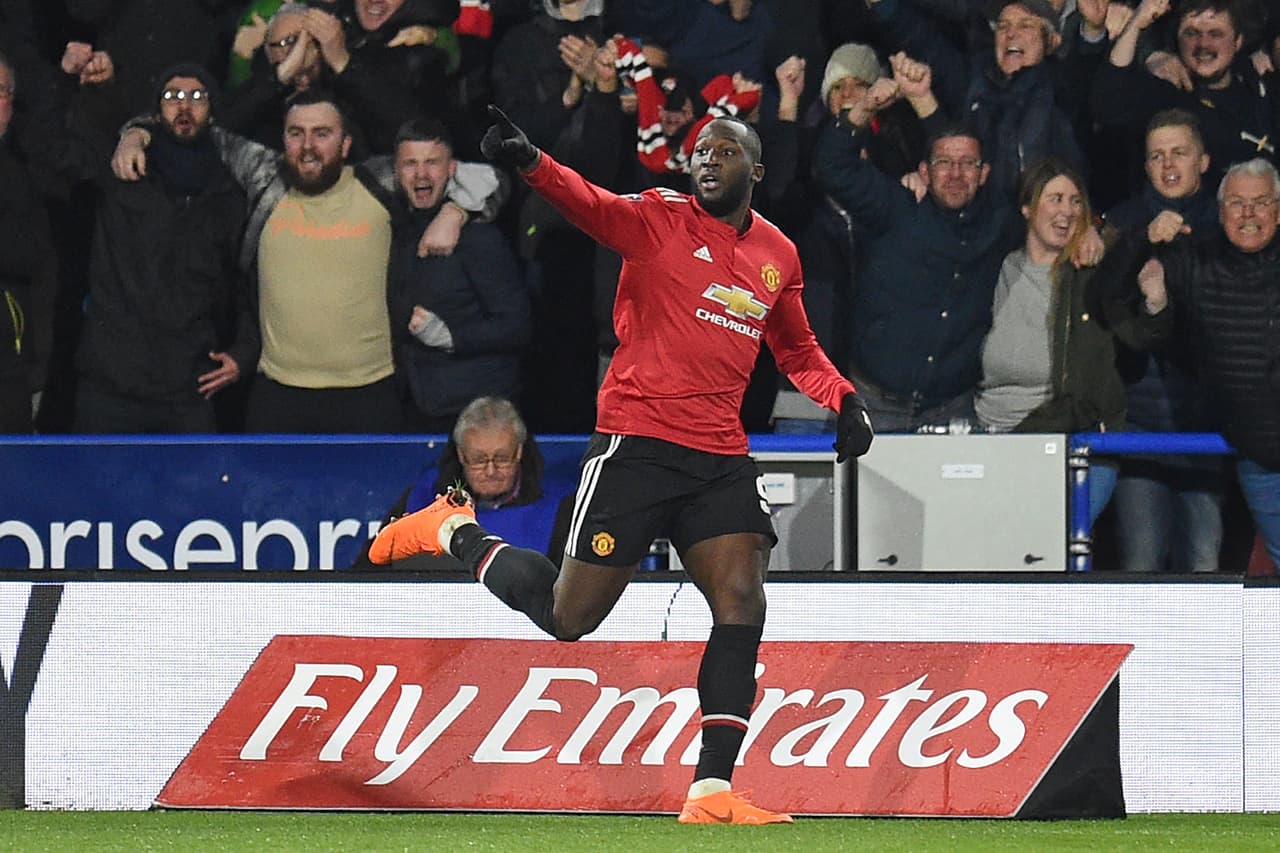 El delantero belga Romelu Lukaku fue el autor de los dos goles de United.