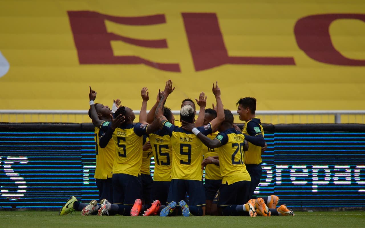Los ecuatorianos pasaron por encima de Colombia al pegarles 6-1 con goles de Robert Arboleda, Ángel Mena, Michael Estrada, Xavier Arreaga, Gonzalo Plata y Pervis Estupiñan.