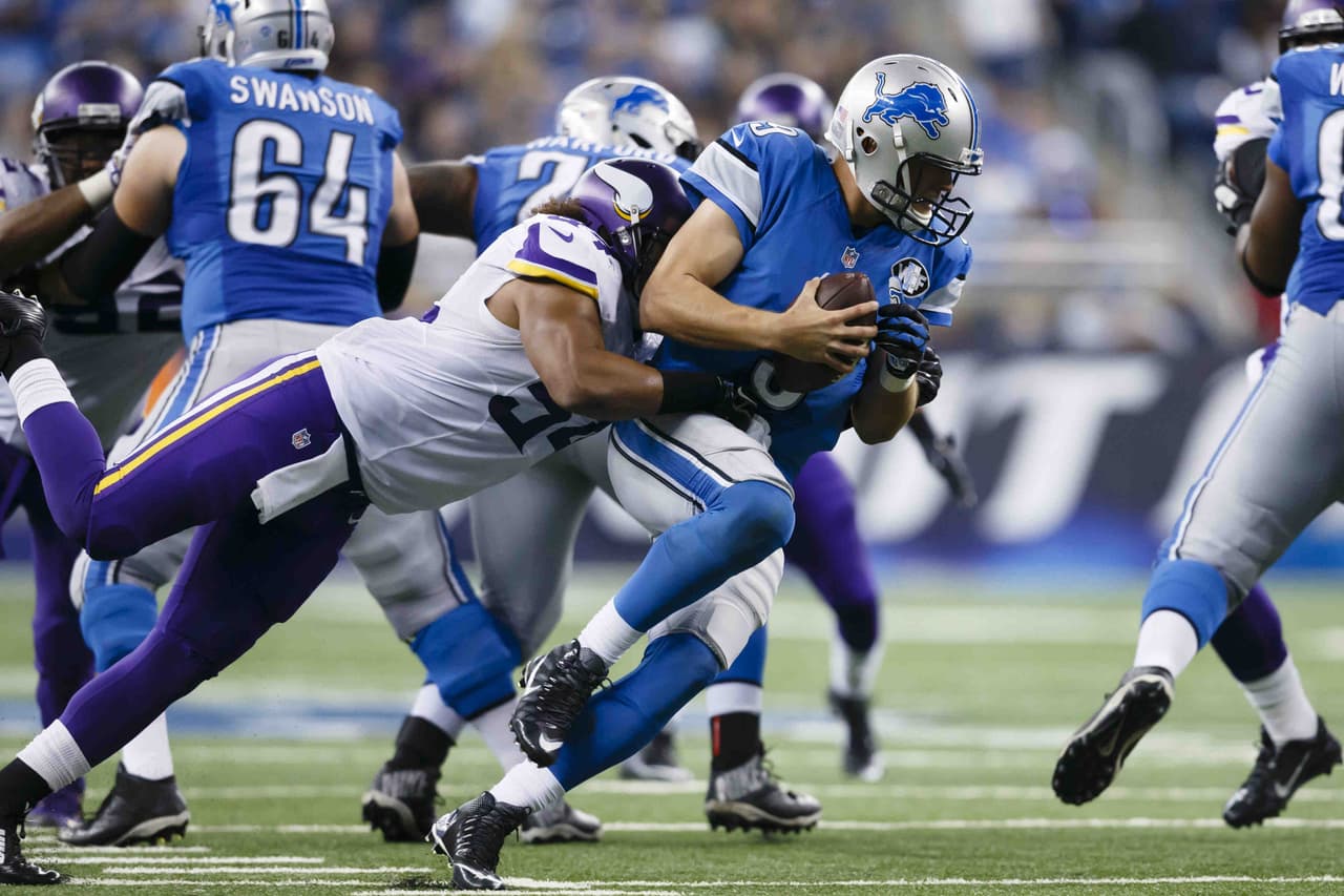 2. Las tremendas defensivas pueden colocar a un equipo en lo más alto, sin necesidad de una ofensiva muy productiva. Aplica en los casos de los Minnesota Vikings, Denver Broncos y Carolina Panthers, escuadras no explosivas al ataque, pero con defensivas calibre del Super Bowl.