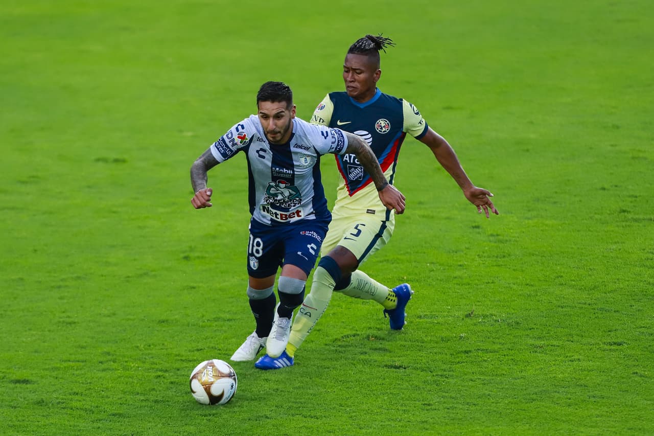 Pachuca controla el partido de principio a fin y con goles de Erick Aguirre, Felipe Pardo y Luis Chávez los Tuzos vencen 3-1 a las Águilas y toman una muy cómoda ventaja en la serie.