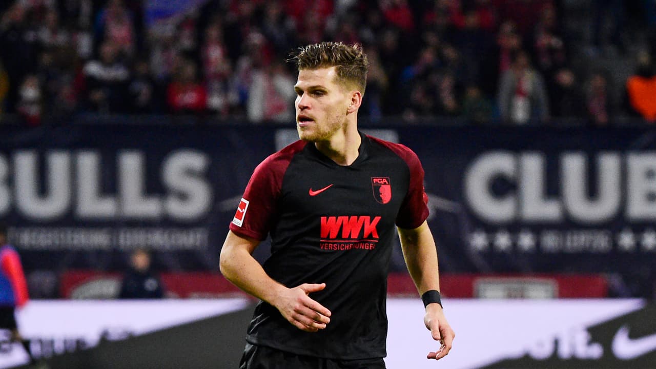 <b>6- Florian Niederlechner (Augsburgo)</b>
<br>- Goles: 11 | Asistencias: 6 | Total: 17
<br>- Este futbolista es de lo más destacado para un equipo que está solamente a cinco puntos de la zona de descenso.