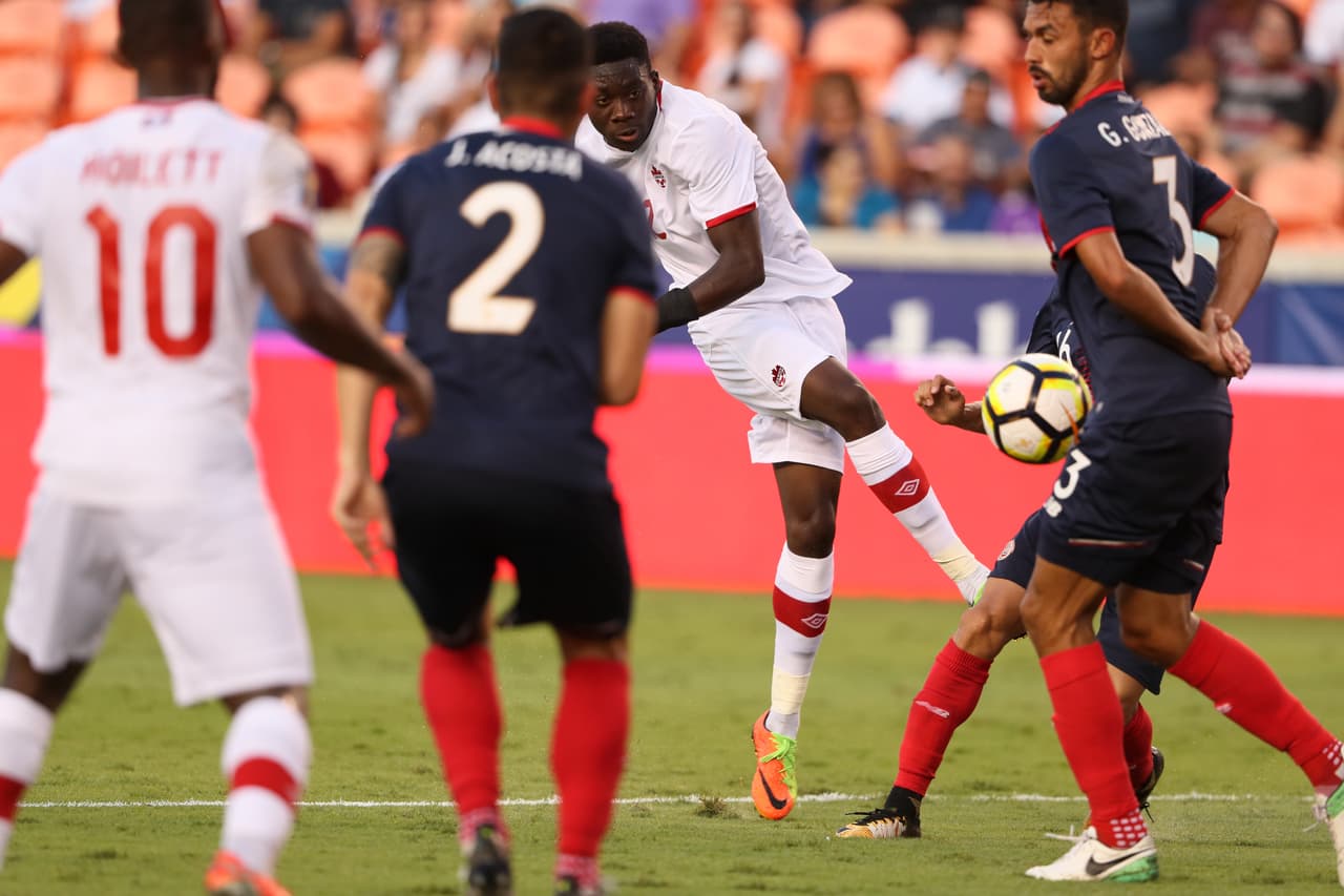 Durante el segundo tiempo del partido bajó mucho la intensidad de ambas escuadras, los tiros a gol fueron mucho menos frecuentes.