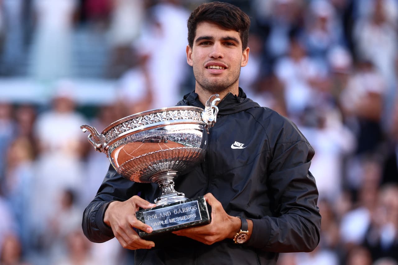 ¡Reinado español en Roland Garros! Carlos Alcaraz es campeón
