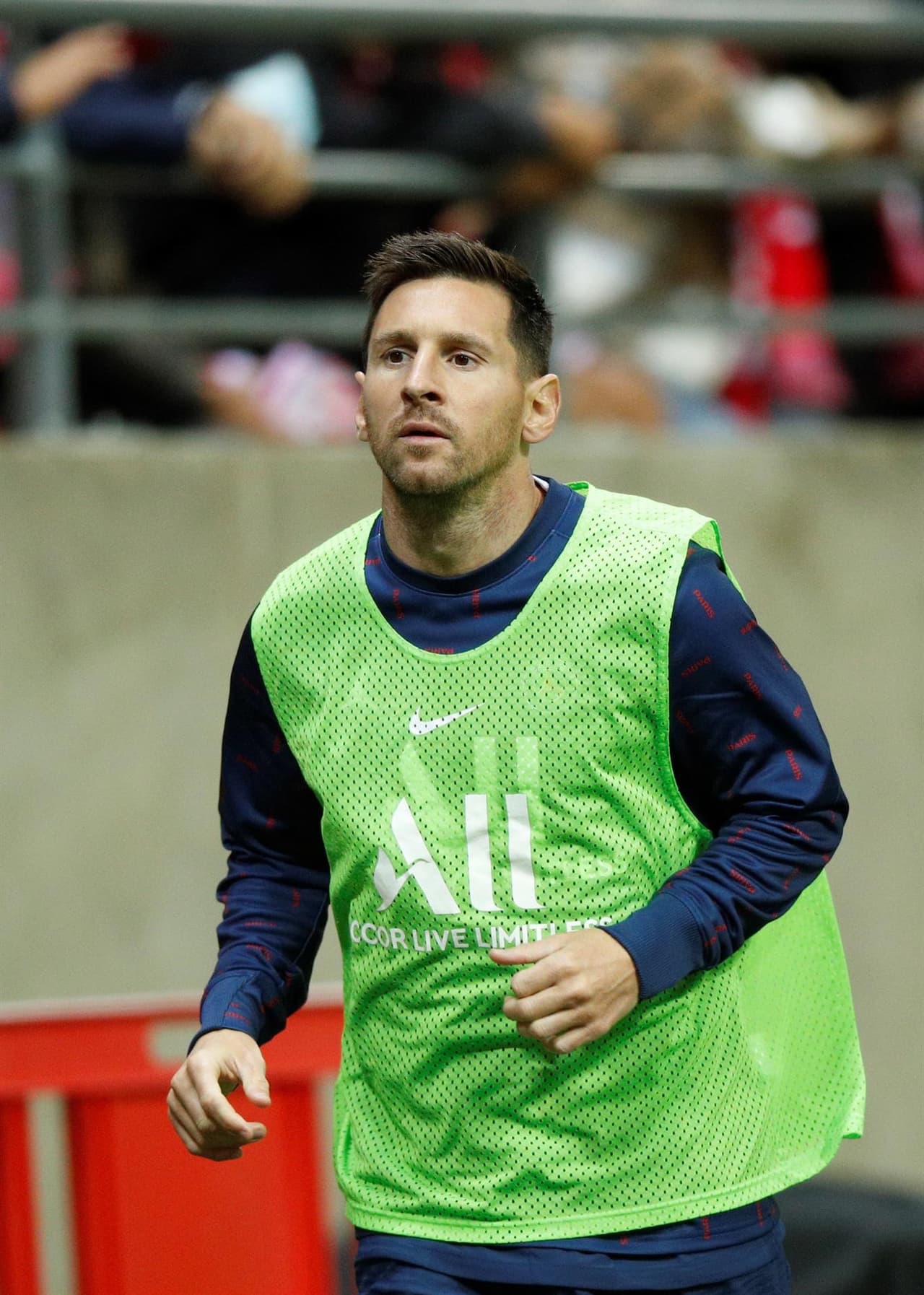 Debutó Lionel Messi durante el encuentro del Paris Saint Germain contra Reims, donde el conjunto parisino se lleva la victoria tras doblete de Kylian Mbappé (16', 63'). El argentino entró durante la segunda mitad, al minuto 63, donde no vio el gol, pero se ha integrado oficialmente a la Ligue 1.