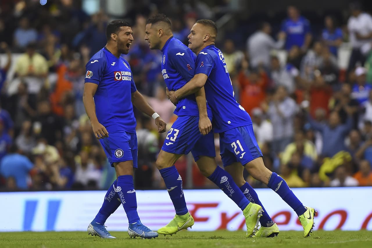 Con la victoria el Cruz Azul llega a 16 puntos que lo situan en la onceava posición.