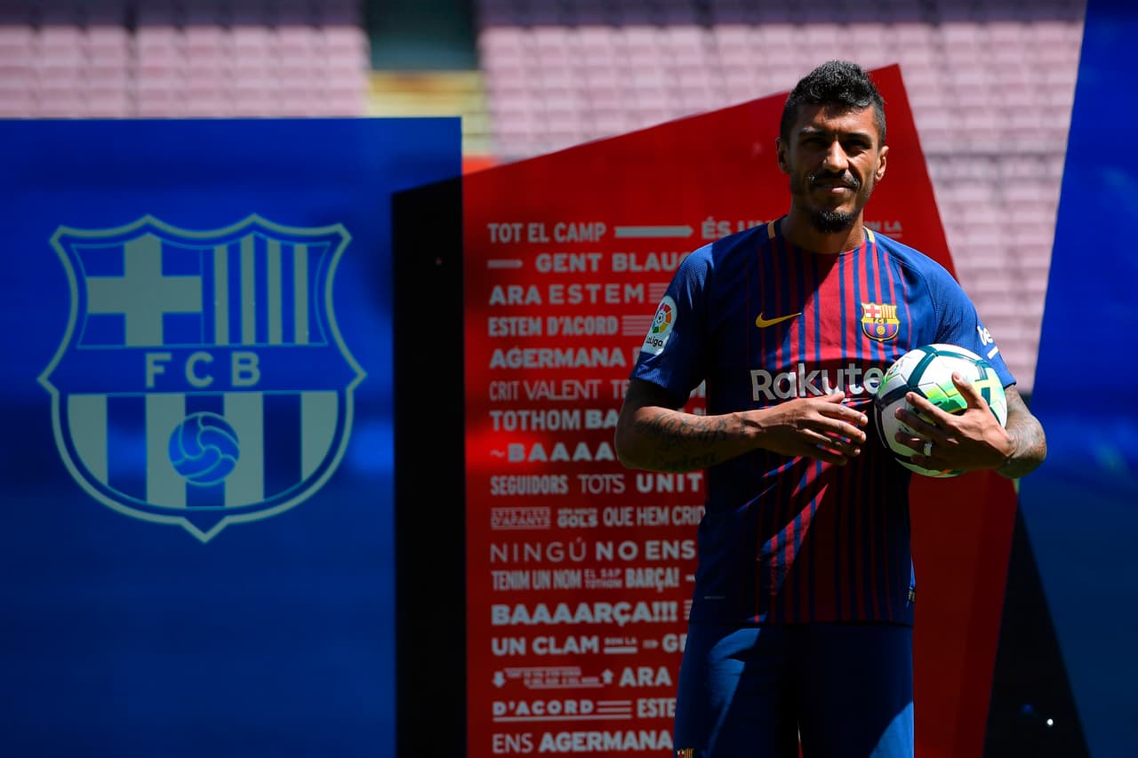 La llegada del brasileño Paulinho fue el primer anuncio de refuerzo tras la salida de Neymar, lo que desconcertó a los fanáticos culés, que esperaban un gran nombre luego de la partida del crack.