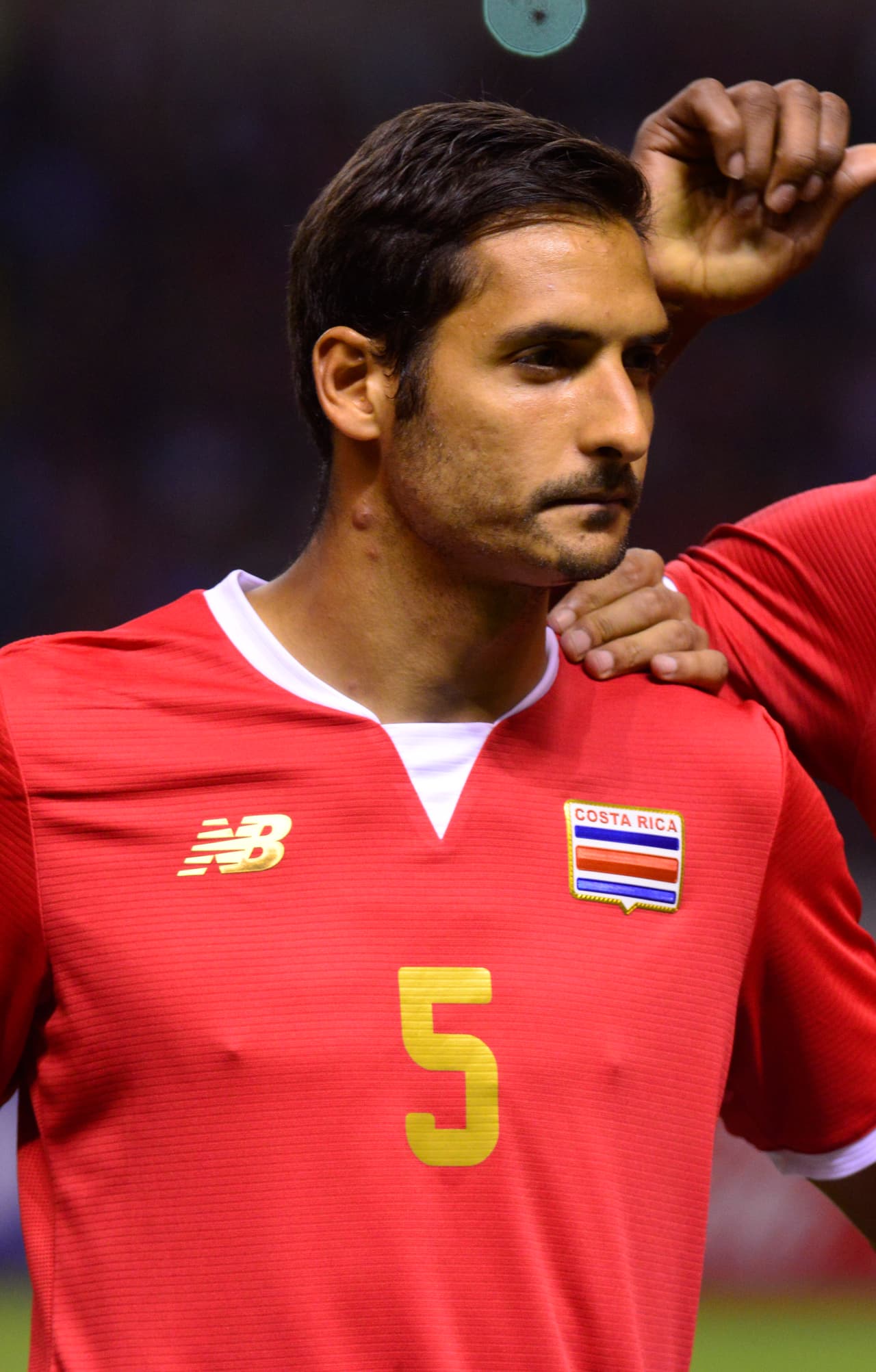 Celso Borges. Posición: Mediocampista. Edad: 28 años. Club: Deportivo de La Coruña (La Liga). Veces Seleccionado: 89. Descripción: ES uno de los líderes del vestidor tico por su experiencia como seleccionado nacional. Mundialista en Brasil 2014 tiene 20 goles con la camiseta de Costa Rica.