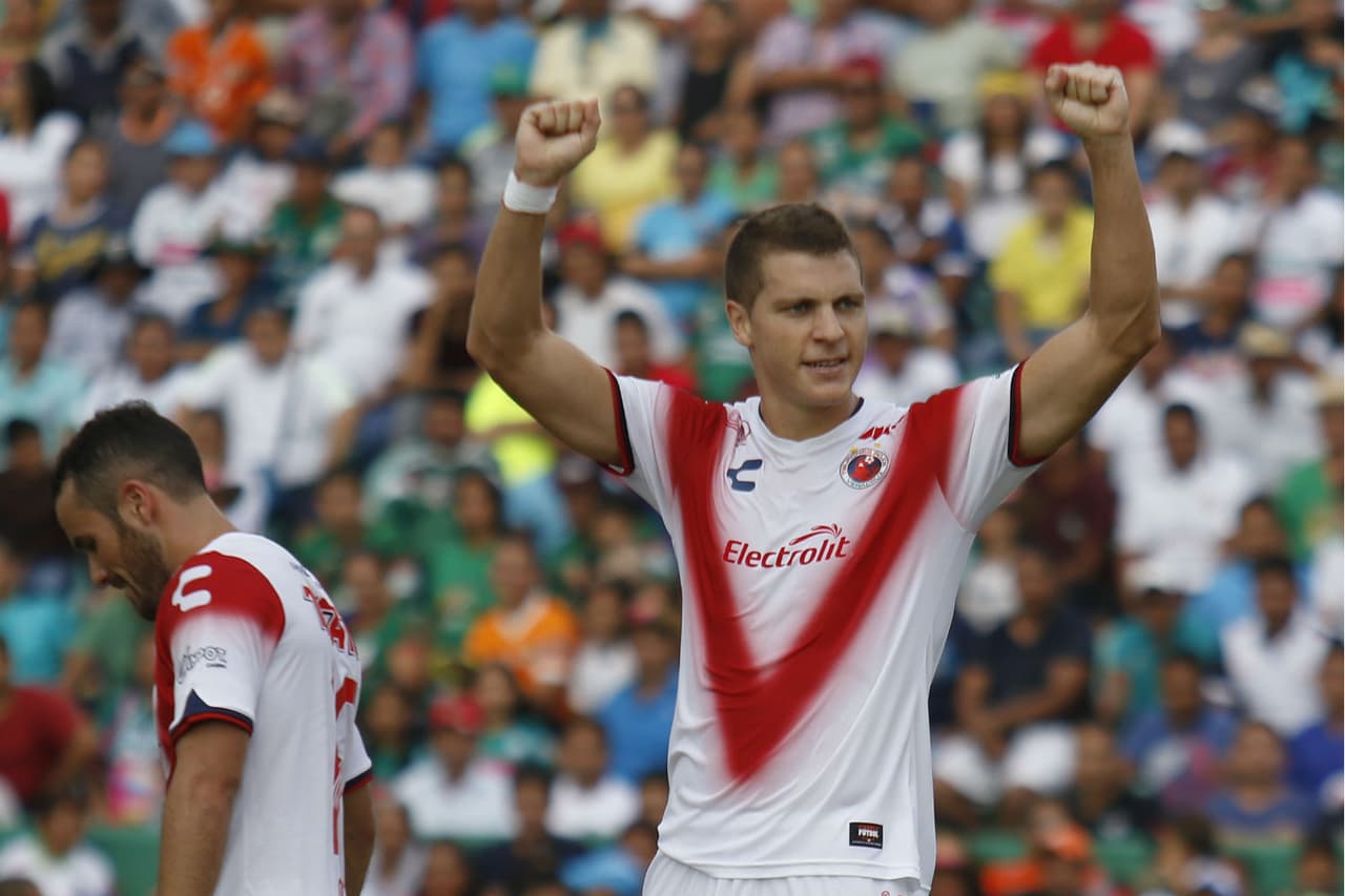 En el Draft se oficializó el acuerdo entre Santos y Veracruz por los servicios de Julio Furch, quien se va a la Comarca.