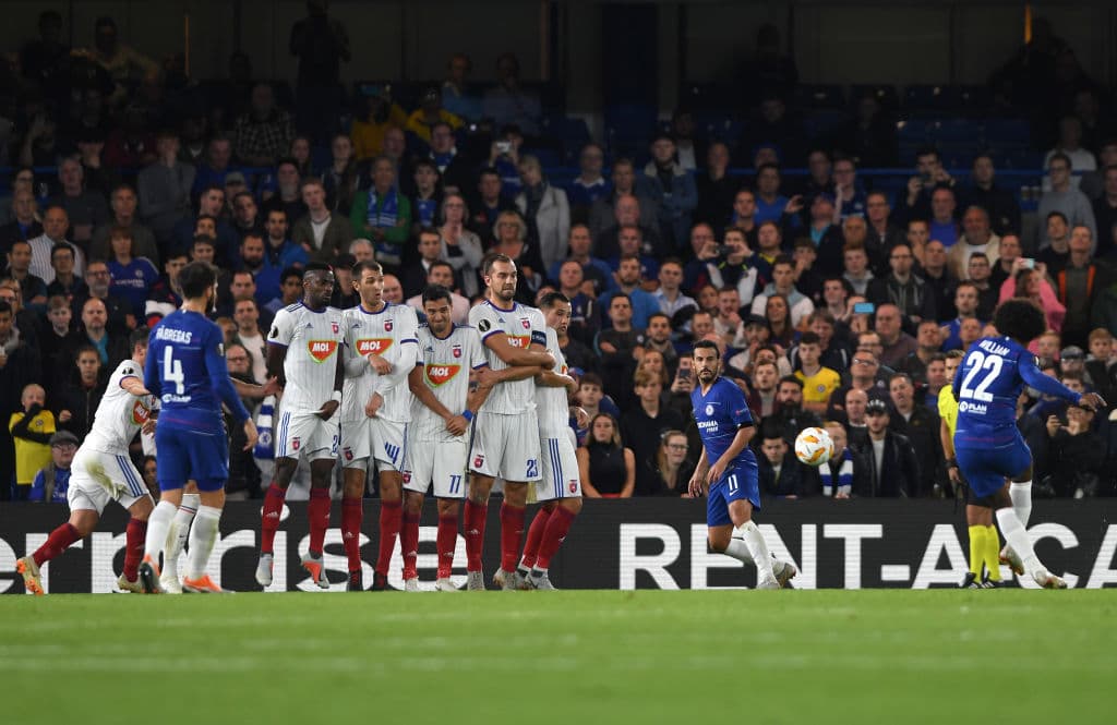 La segunda parte tuvo a ambos equipos en igual disposición, con un Chelsea buscando y un Videoton cerrado.
