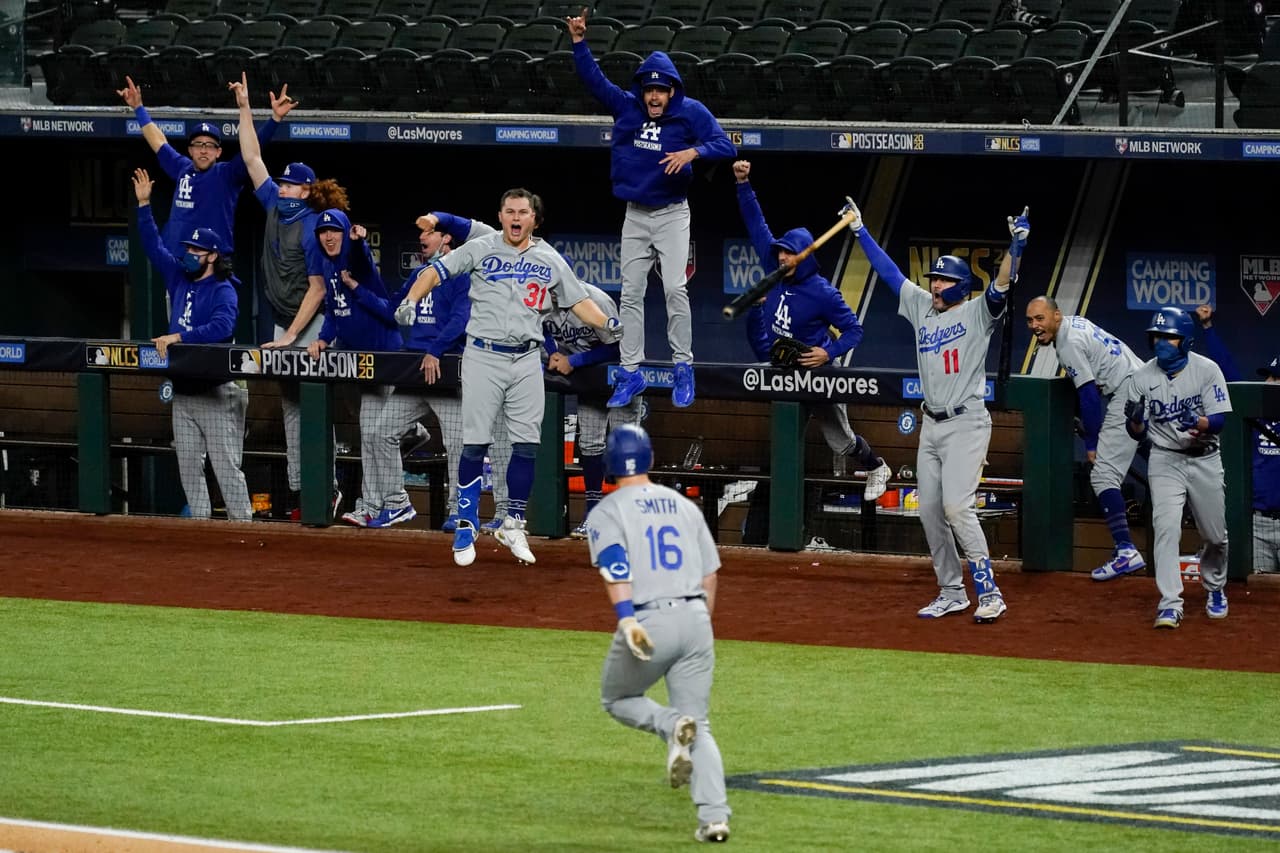 Los Dodgers se mantienen con vida tras vencer 7-3 a los Atlanta Braves en el quinto juego de la serie por el campeonato de la Liga Nacional.