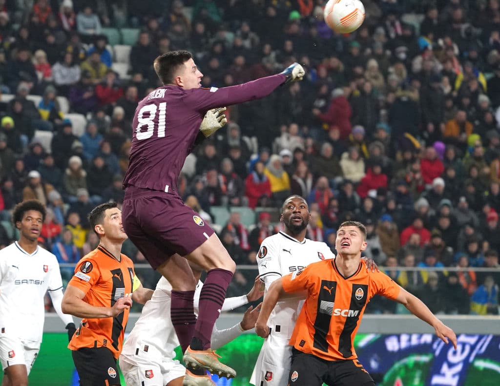 Barcelona empató con Manchester United y Ajax hizo lo propio en casa ante Union Berlin. Shakhtar se impuso al Rennes y Salzburg dio la sorpresa contra AS Roma.