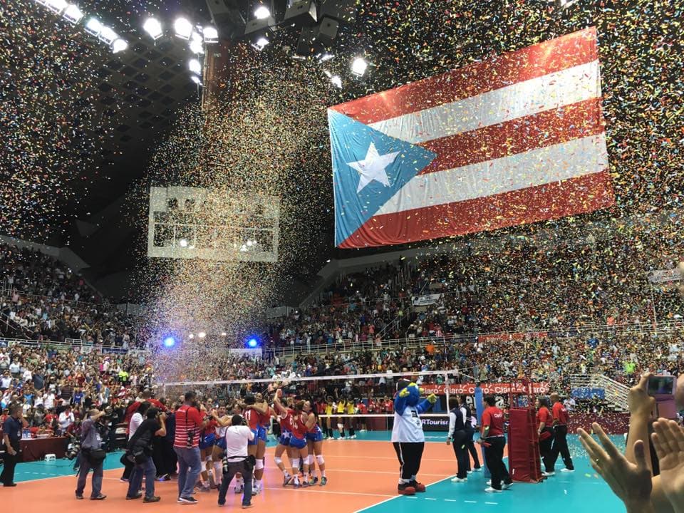 Las boricuas lograron vencer a Kenia en sets consecutivos de 25-8, 25-23 y 25-15. Es la primera vez que voleibol en cancha -ya sea masculino o femenino - que Puerto Rico avanza a unos Juegos Olímpicos. Las boricuas lograron obtener el último pase a Rio.