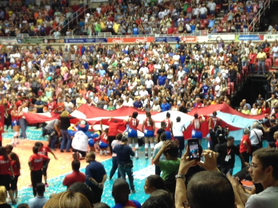Las boricuas lograron vencer a Kenia en sets consecutivos de 25-8, 25-23 y 25-15. Es la primera vez que voleibol en cancha -ya sea masculino o femenino - que Puerto Rico avanza a unos Juegos Olímpicos. Las boricuas lograron obtener el último pase a Rio.