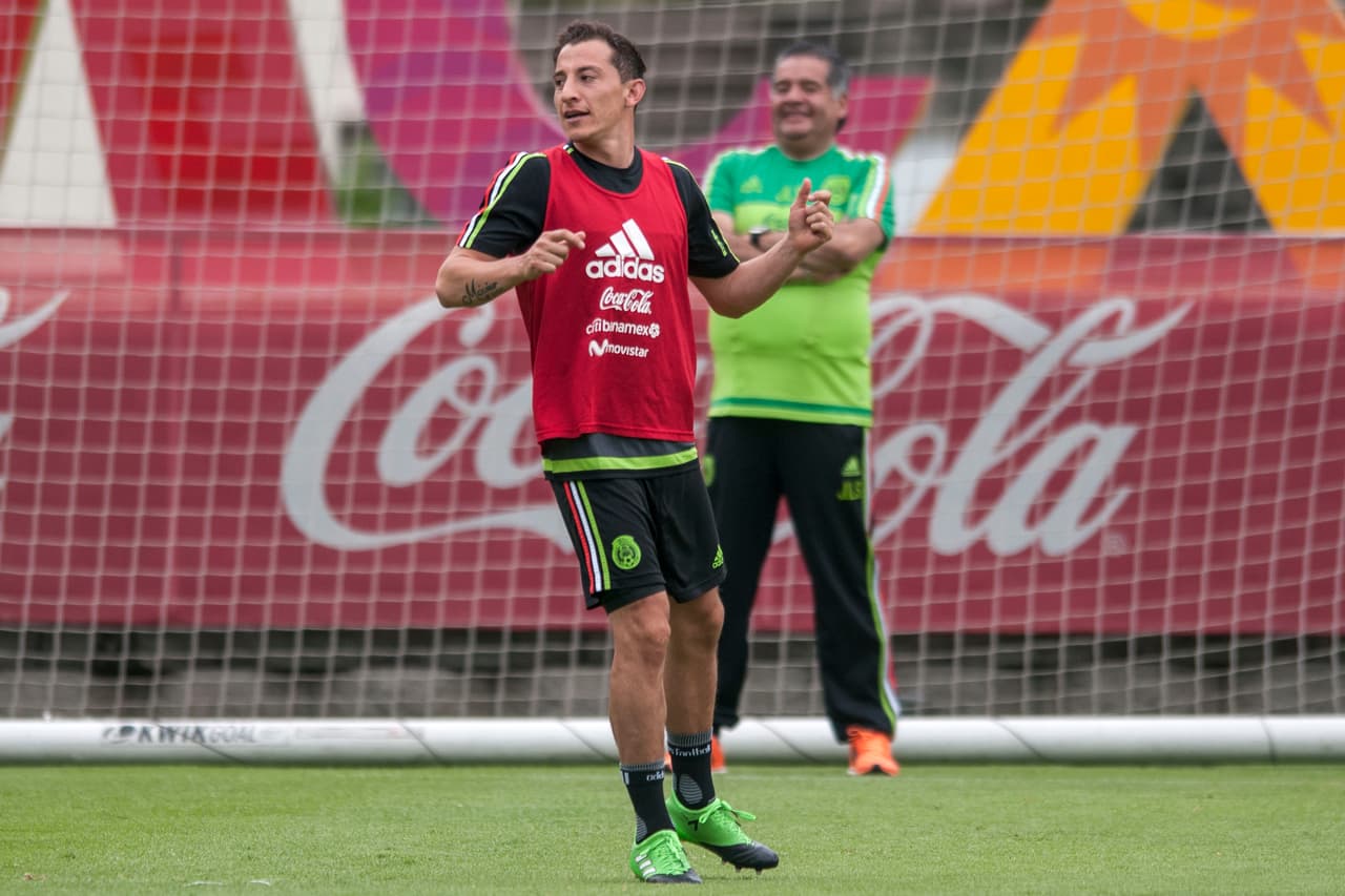 Andrés Guardado volvió al equipo luego de una lesión que lo dejó por fuera precisamente en un entrenamiento.