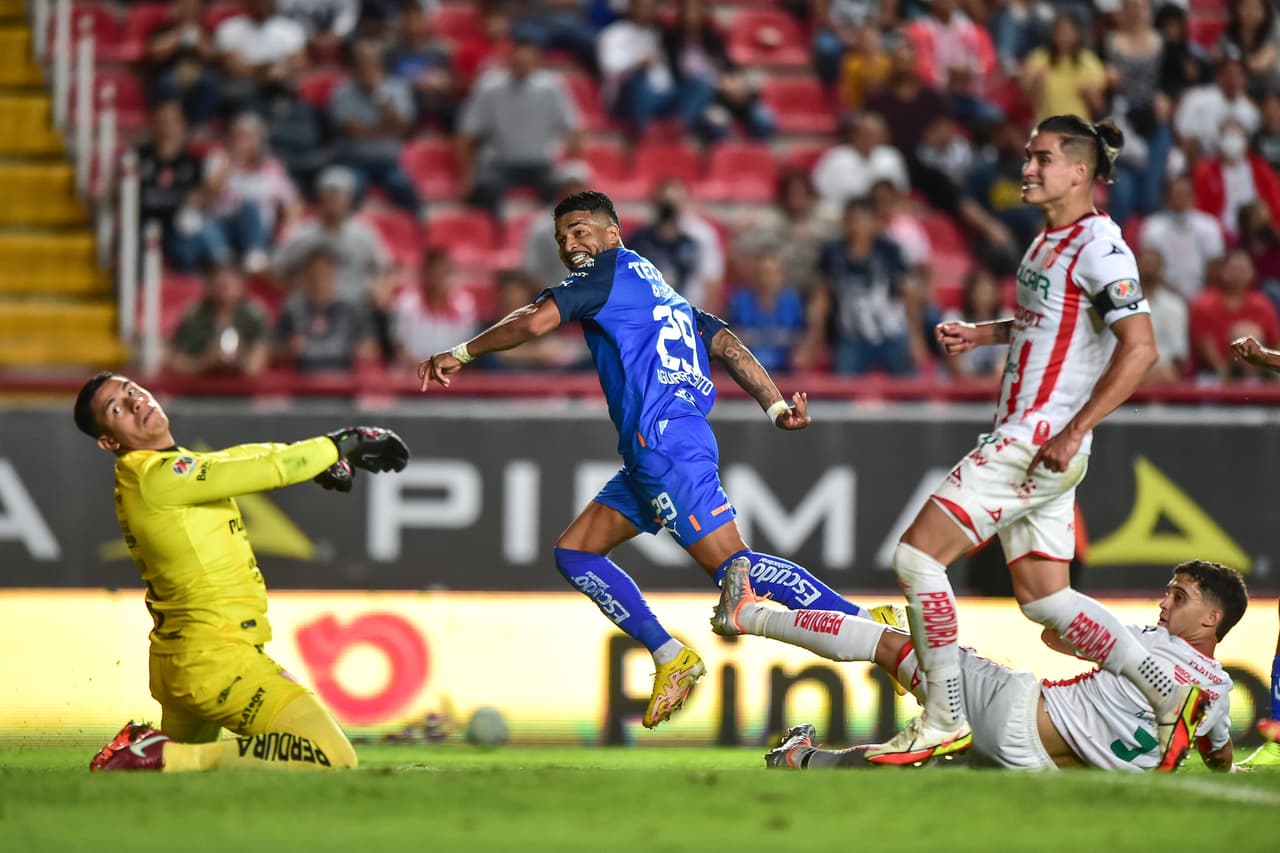 Con goles de Rodrigo Aguirre y Ponchito González, Monterrey vino de atrás para vencer 1-2 al Necaxa y treparse de forma momentánea en la cima del Apertura 2022.