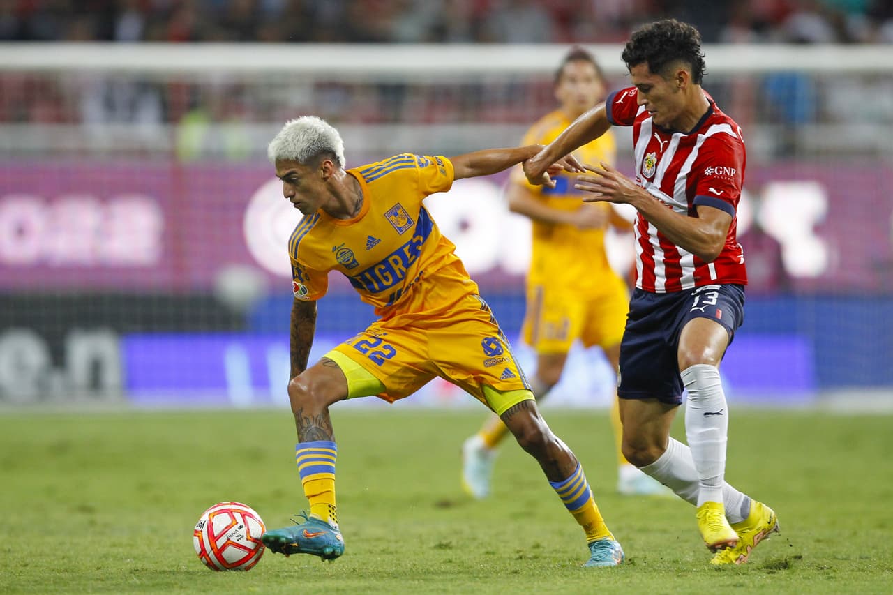 Tigres exhibió a Chivas en partido pendiente de la Jornada 9 del Apertura 2022 para cortar de tajo la racha del Rebaño de siete jornadas sin conocer la derrota en la Liga MX.