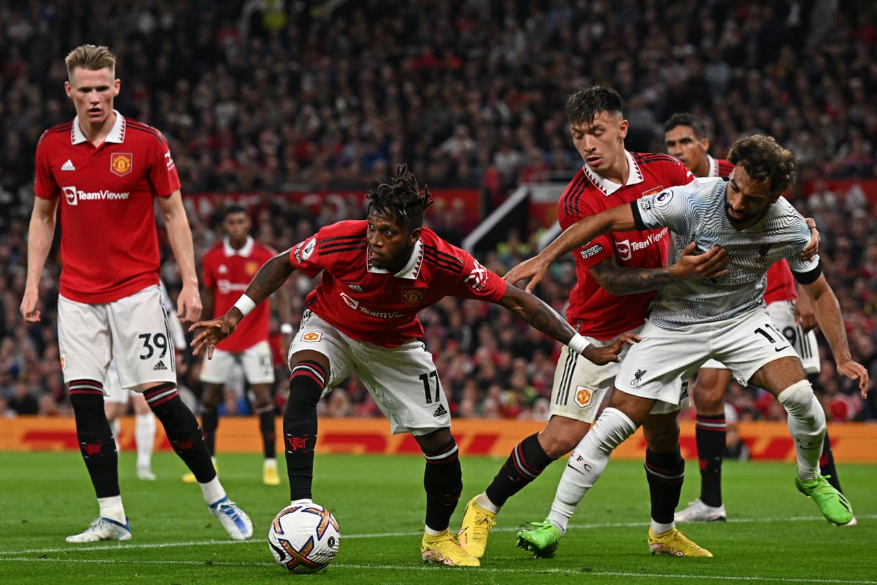 Gran triunfo en Old Trafford del Manchester United sobre el Liverpool por marcador de 2-1; goles de Sancho y Rashford por los Red Devisl y de Salah por los Reds.