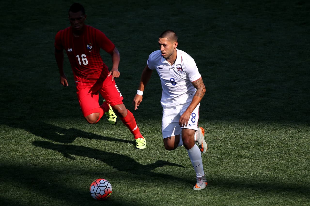 Lo mismo pasa con Clint Dempsey. Tanto Bradley como Dempsey son parte del eje ofensivo de Estados Unidos pero habrá que ver si el equipo logra tener la misma profundidad con los mismo elementos.