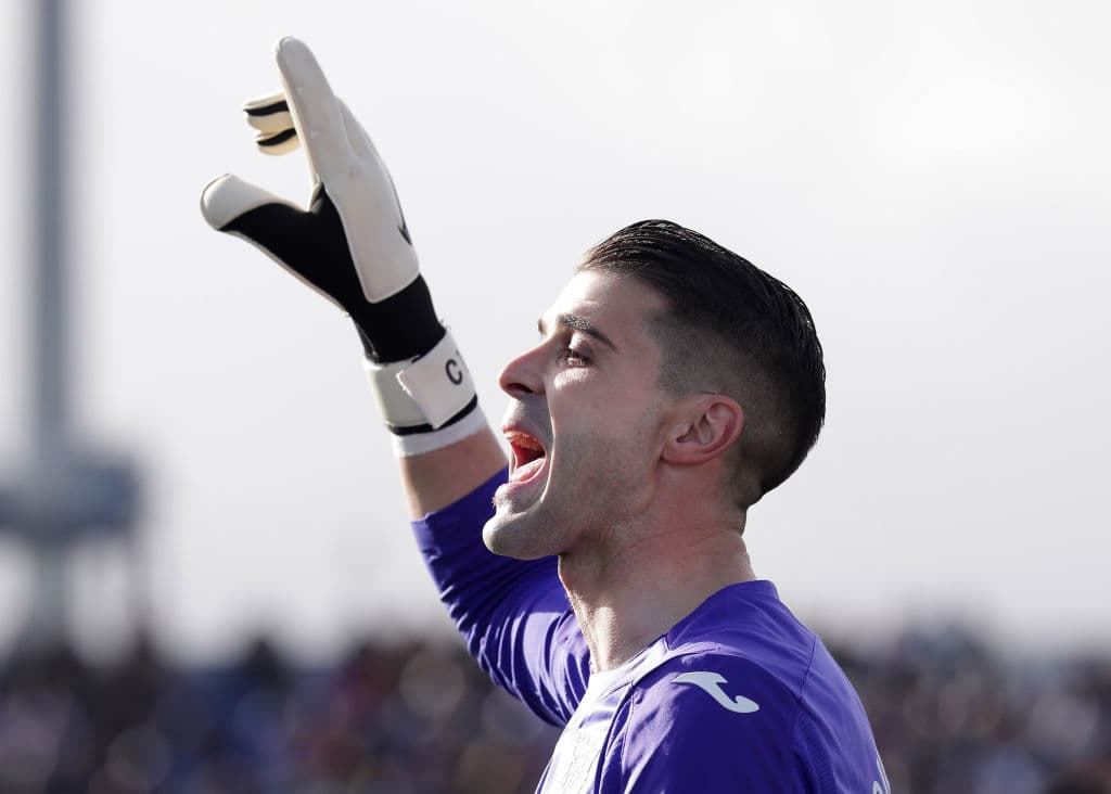 El leganés de Javier Aguirre se impone 2-0 ante el Espanyol y se despega del último lugar de la tabla de La Liga española. Los autores de los goles fueron Martín Braithwaite y Youssef En-Nesyri.