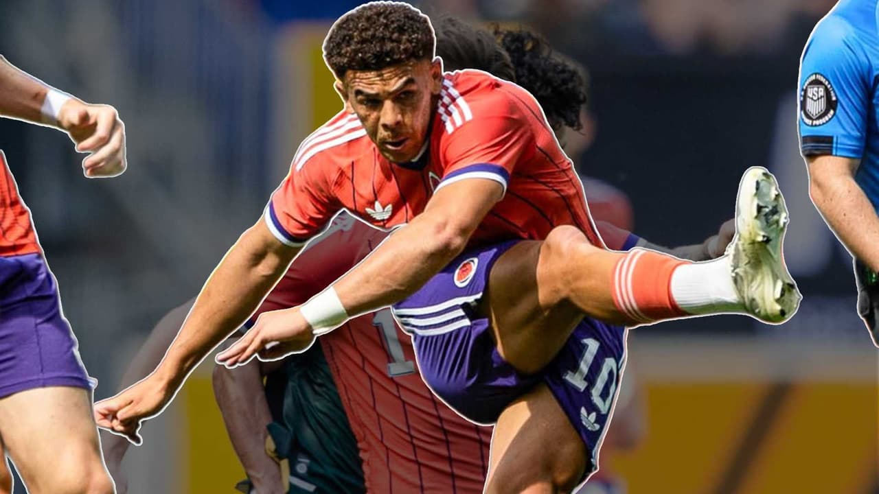 Che Adams hace doblete en triunfo de Escocia hacia el Mundial