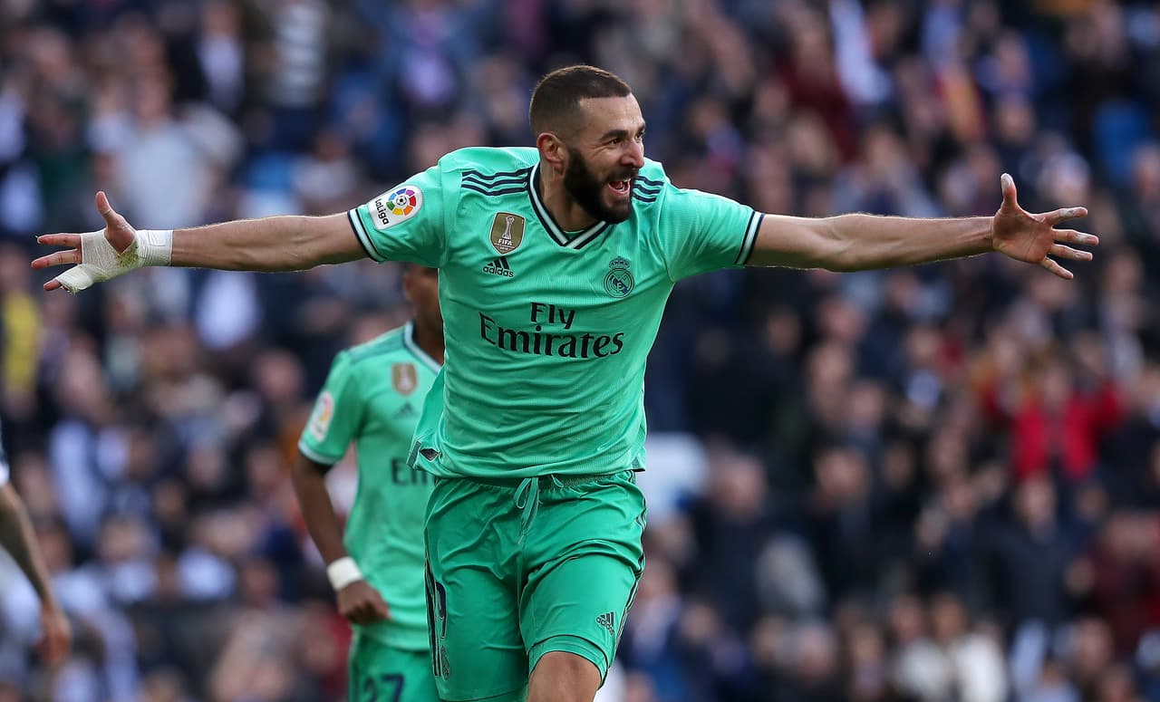 Varane (37’) abrió el marcador y Benzema (79’) marcó el segundo de los de Zidane.