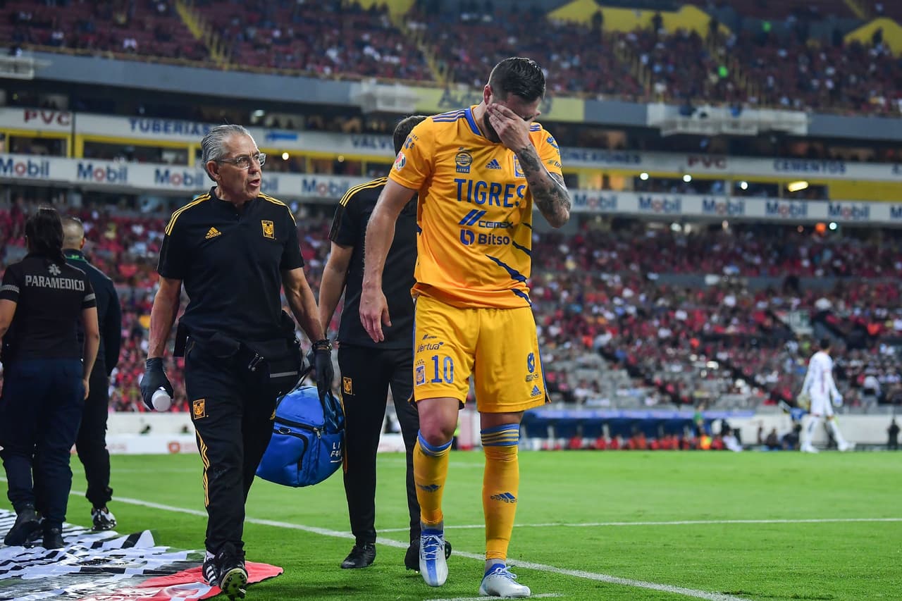 Atlas hizo valer su condición de local en el Estadio Jalisco y lleva ventaja para la vuelta de la Semifinal ante Tigres en el Universitario.