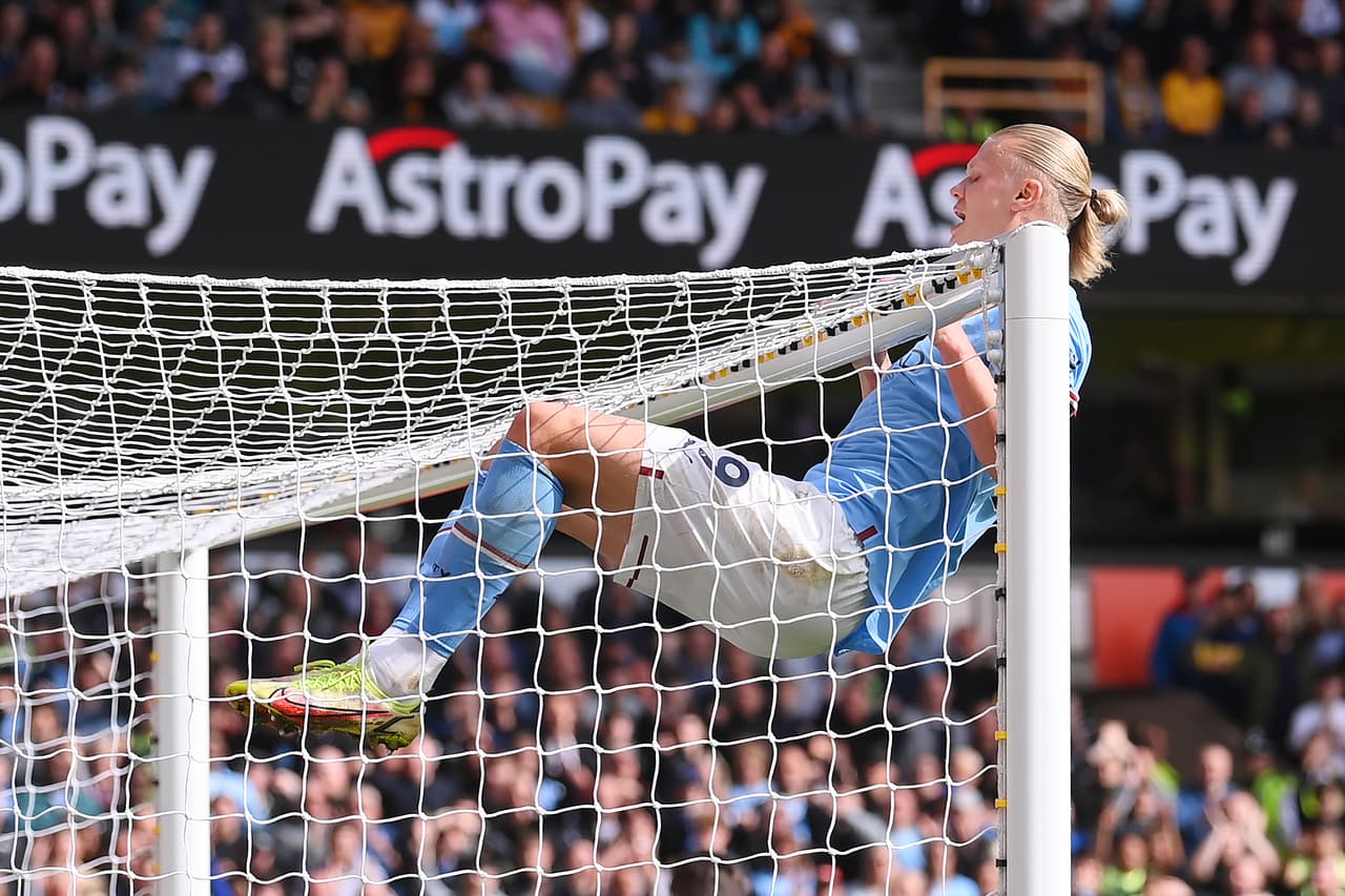 Manchester City goleó 0-3 a Wolves en la Jornada 8 de la Premier League con goles de Jack Grealish, Erling Haaland y Phil Foden.