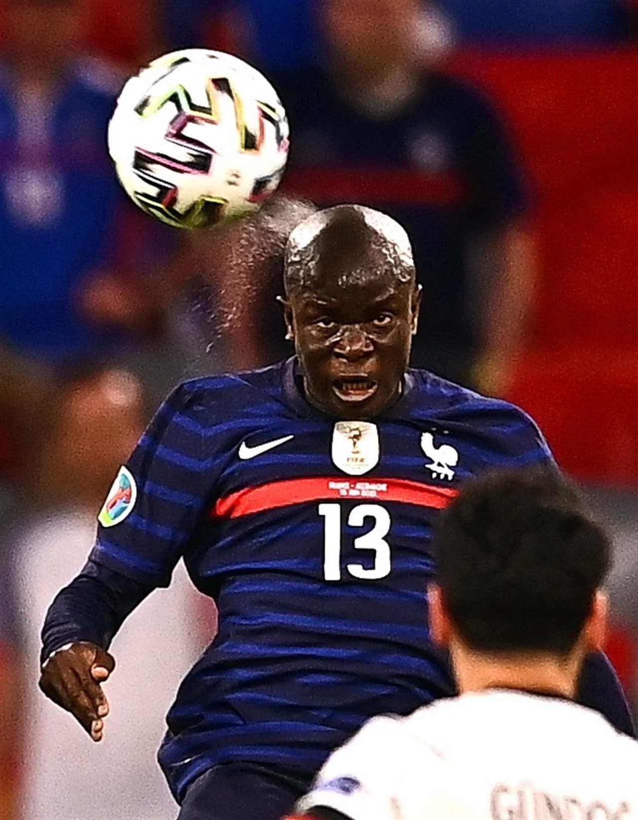 Francia derrota a Alemania en su debut en la Euro 2020 con marcador de 1-0. El primer y único tanto del encuentro fue un autogol por parte de Matts Hummels durante el primer tiempo, dandole la victoria a 'les Bleus' e inicia el campeón del mundo con el pie derecho.