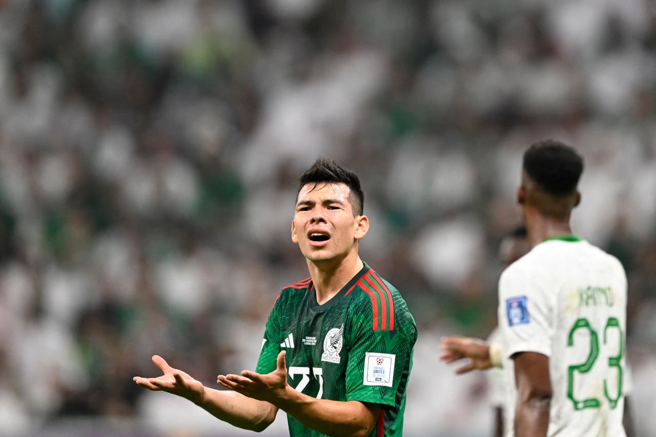 Mexico's forward #22 Hirving Lozano reacts during the Qatar 2022 World Cup Group C football match between Saudi Arabia and Mexico at the Lusail Stadium in Lusail, north of Doha on November 30, 2022. (Photo by PATRICIA DE MELO MOREIRA / AFP) (Photo by PATRICIA DE MELO MOREIRA/AFP via Getty Images)