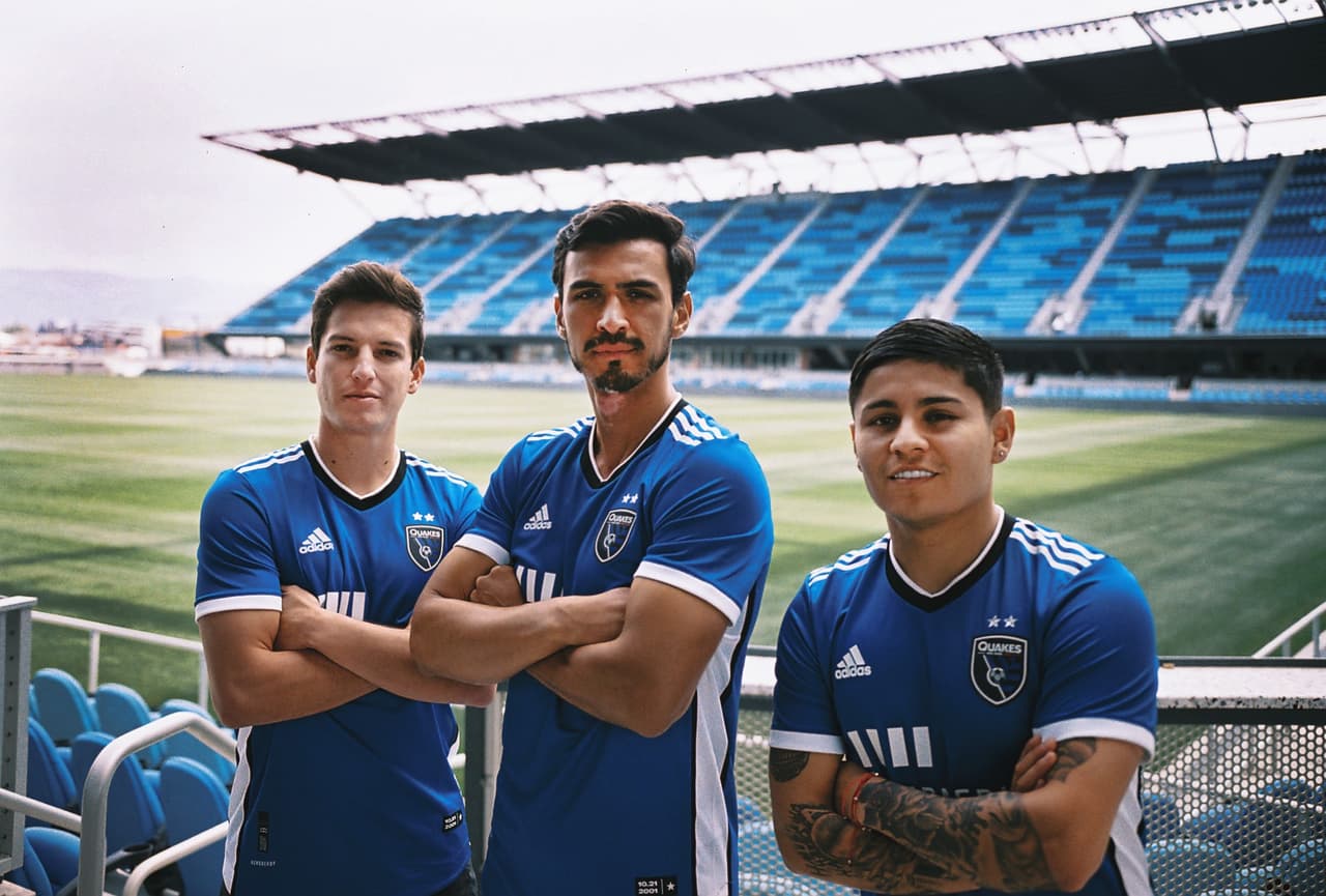 El reencuentro de 'tres amigos' y ex jugadores de Chivas fuera de México: Carlos Fierro, Oswaldo Alanís y 'la Chofis' López.