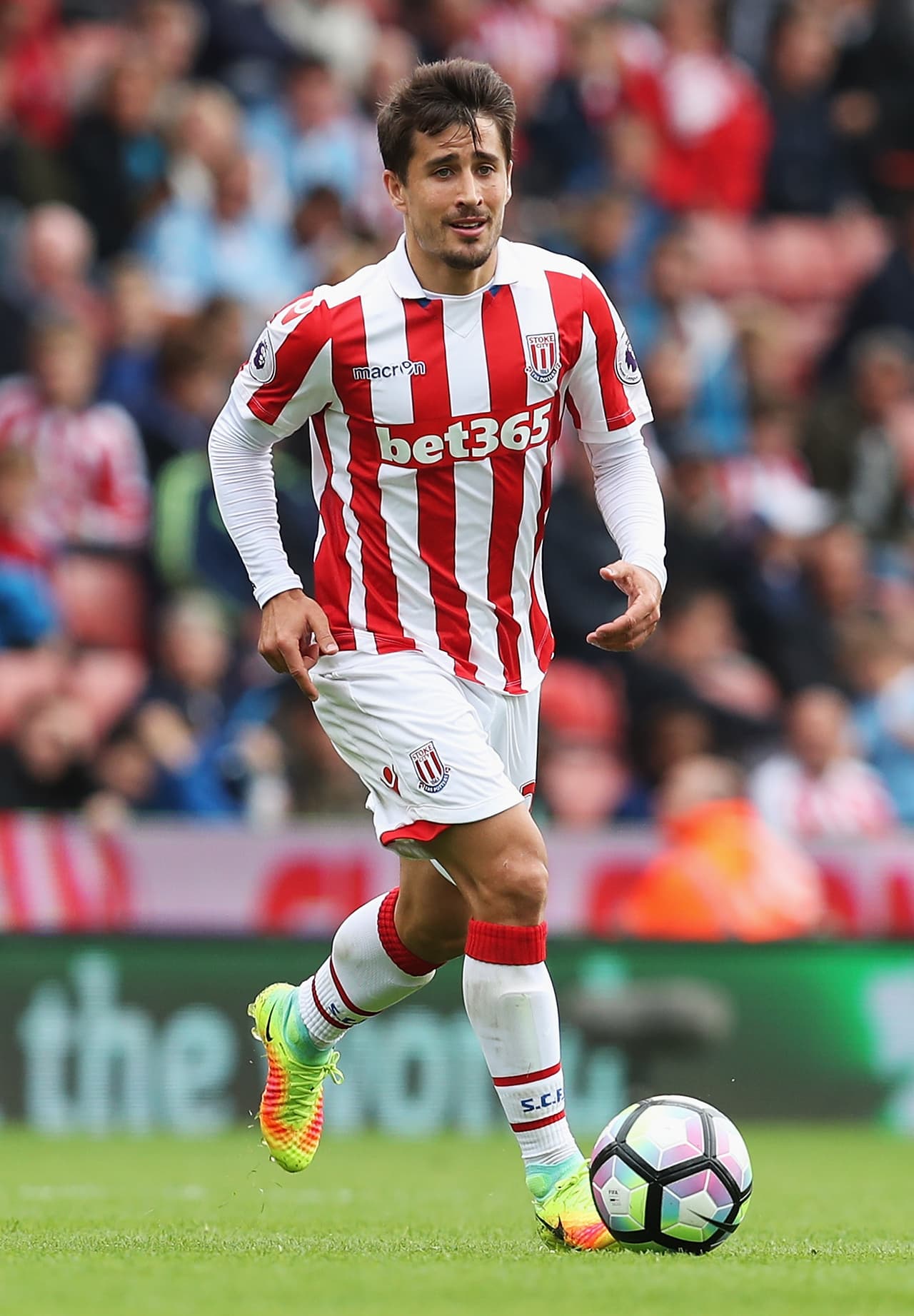 El atacante español Bojan Krkic fue cedido del Stoke City de Inglaterra al Mainz de la Bundesliga alemana.