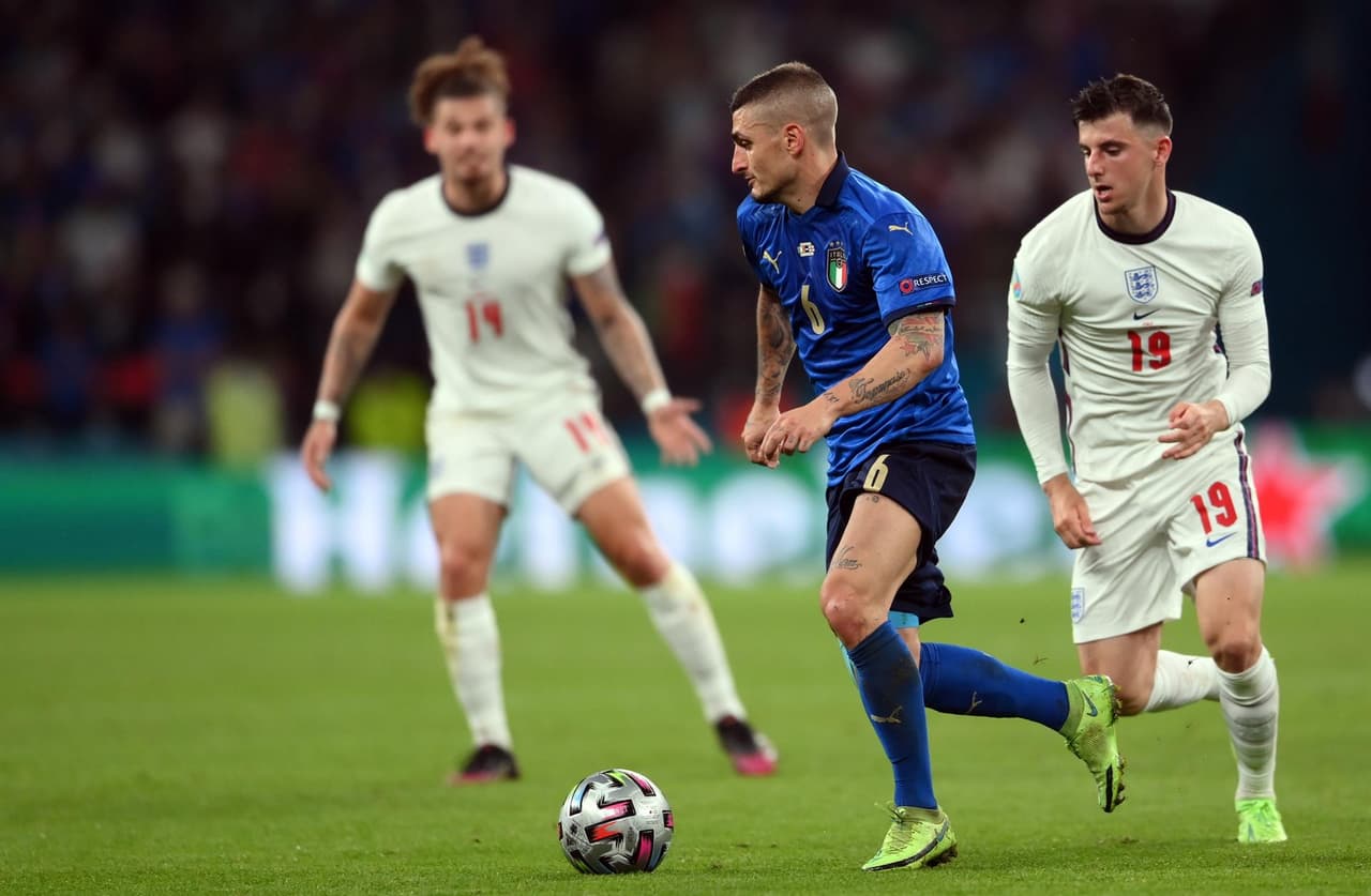 Italia es campeón indiscutible de Europa y se lleva la copa a casa. Luke Shaw abrió el marcador al minuto 2’ del encuentro y en el minuto 67, Leonardo Bonucci se encargó de igualar el marcador, ya en tiempos extra no pudieron pasar del 1-1 y, en tanda de penales, el equipo inglés no supo definir y la ‘Squadra Azzurra’ se corona en Wembley.