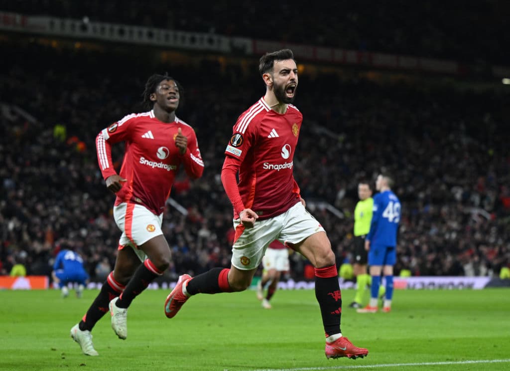 El United sigue sin convencer pero logra agónico triunfo ante Rangers