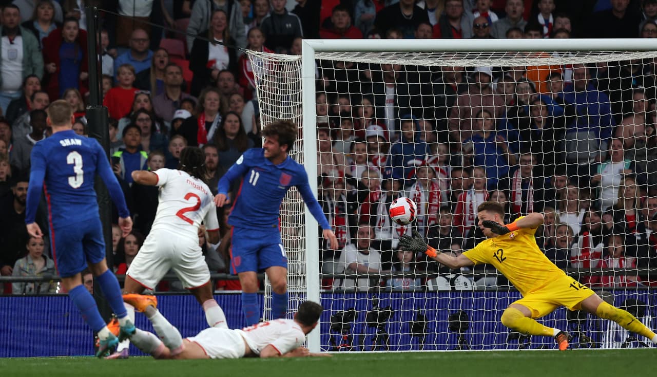 Inglaterra venció 2-1 a Suiza en amistoso celebrado en Wembley.