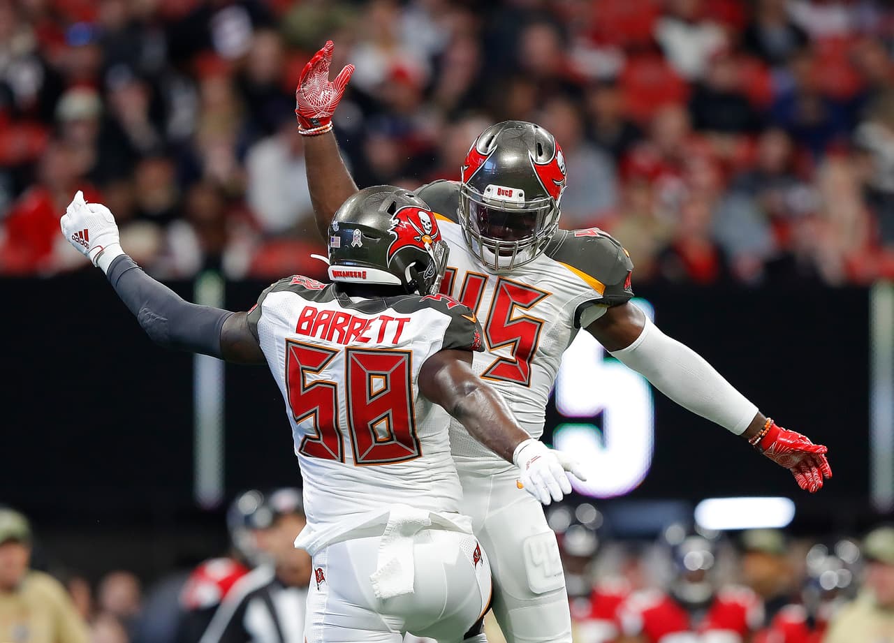 <b>Shaquil Barrett | LB | Tampa Bay Buccaaneers |</b> El defensivo fue etiquetado como jugador franquicia 'no exclusivo' por los Buccaneers.