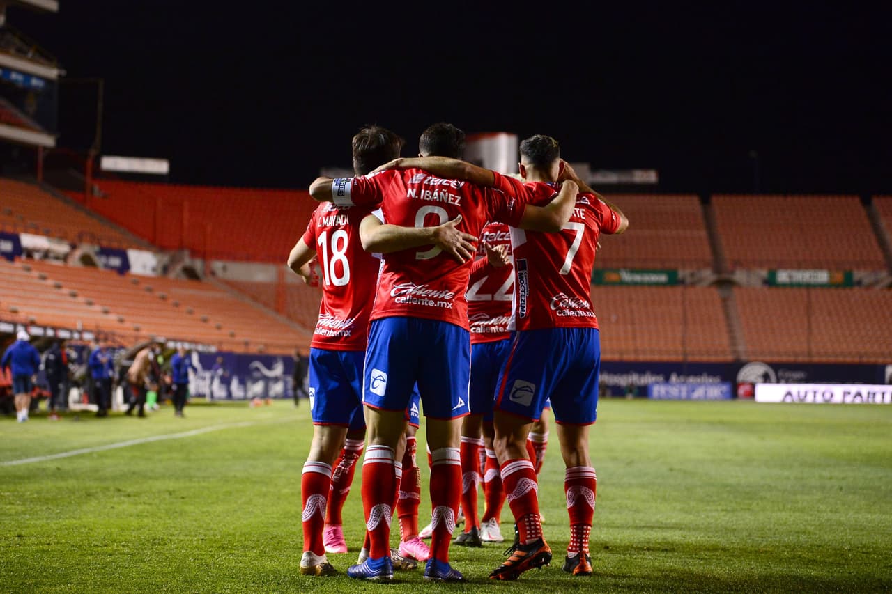 Un solitario gol de Nicolás Ibáñez al 15', Atlético San Luis vence 1-0 a Santos y suman tres unidades. Atlético San Luis se acerca a dos puntos de Santos, ya que llegan a 10 unidades y los Guerreros se quedan con 12.