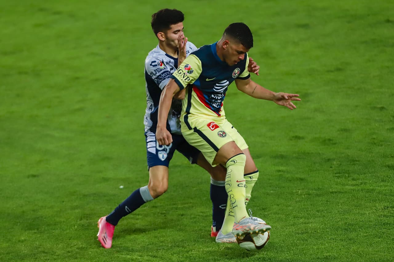 Pachuca controla el partido de principio a fin y con goles de Erick Aguirre, Felipe Pardo y Luis Chávez los Tuzos vencen 3-1 a las Águilas y toman una muy cómoda ventaja en la serie.