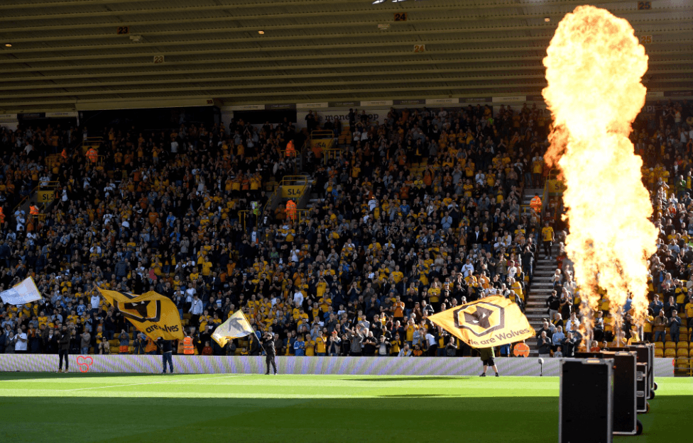 El estadio de los Wolves estaba preparado para vivir una nueva jornada ilusionante, en un inicio de temporada que está superando las expectativas de muchos.