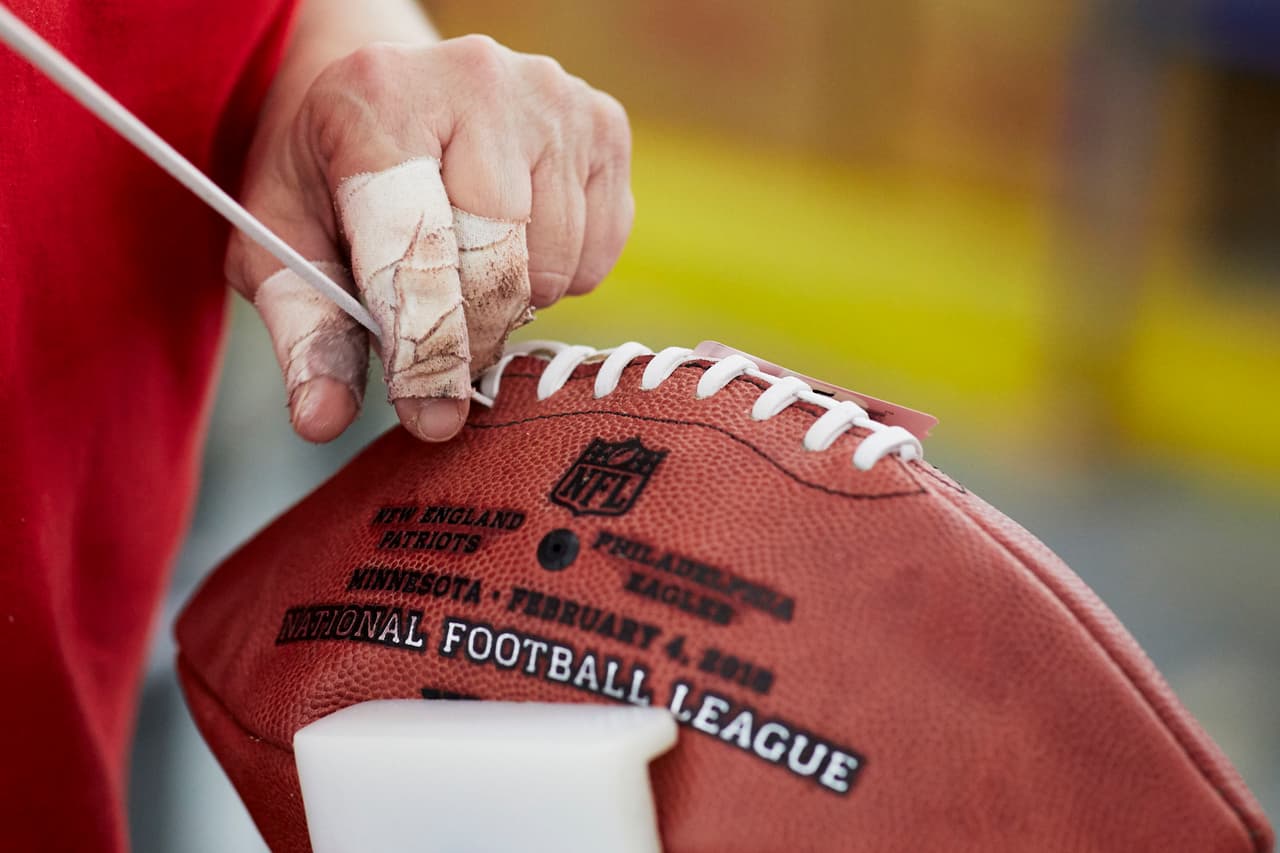 El escenario para el duelo donde volará el balón será el flamante nuevo estadio cubierto U.S. Bank Stadium, que tuvo un costo de mil 100 millones de dólares e inaugurado el 22 de julio del 2016.