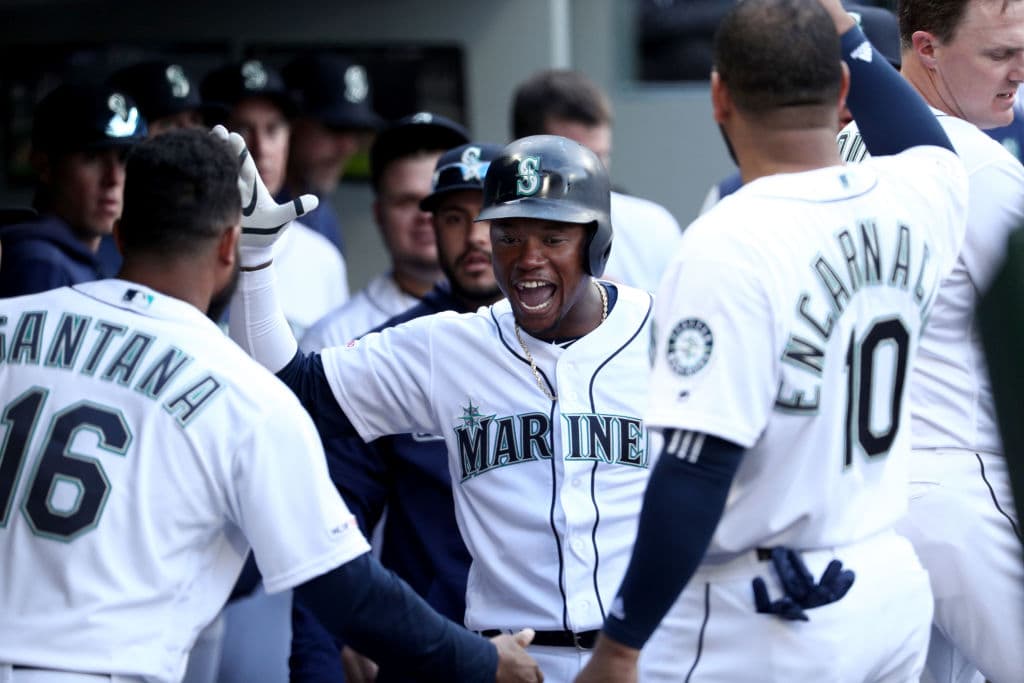 Los Boston Red Sox imponen una marca para más carreras recibidas en la historia para un equipo campeón defensor en Opening Day al caer 12-4 ante los Seattle Mariners para abrir su temporada.