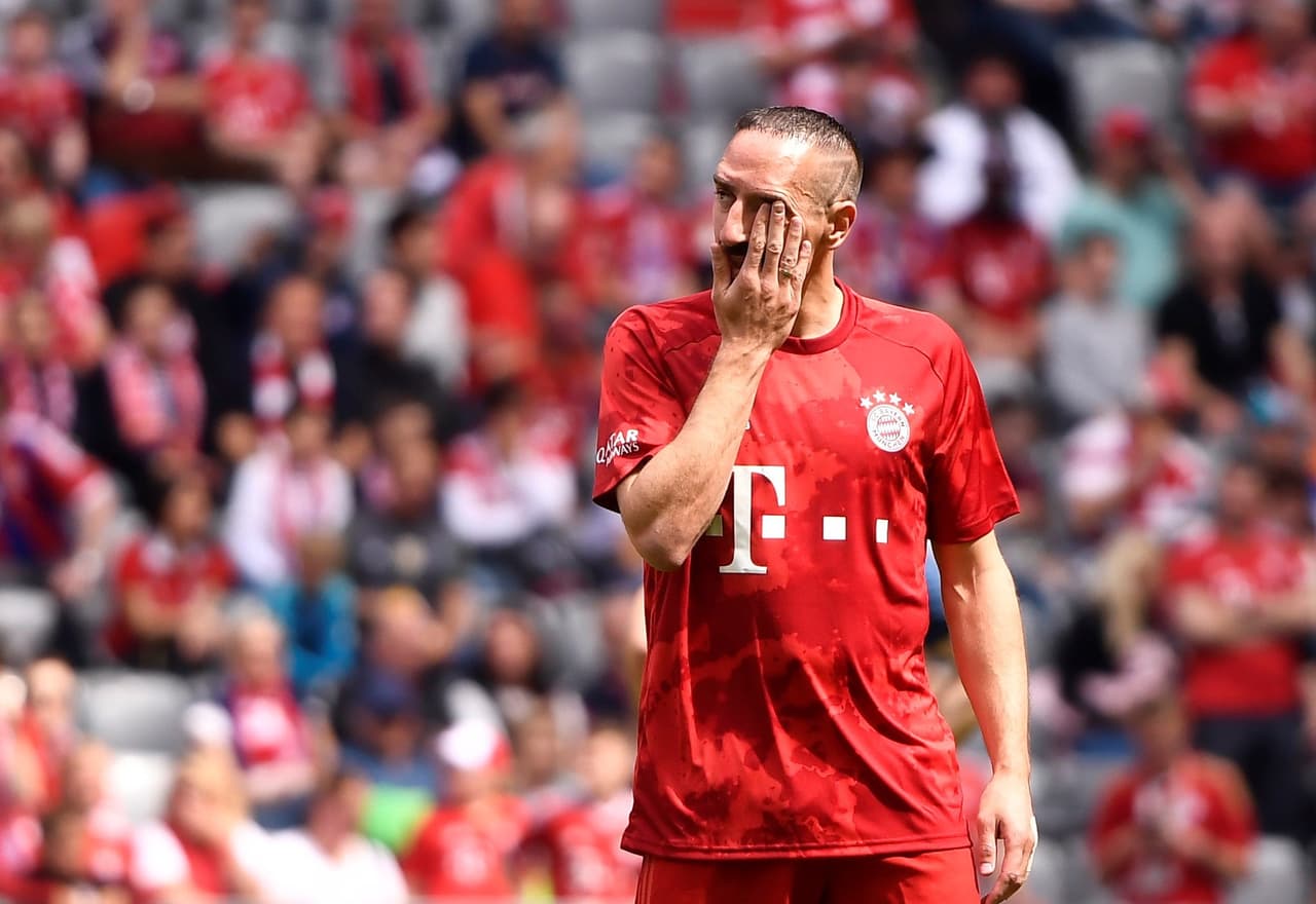 El último partido de Franck Ribery y Arjen Robben con Bayern Munich fue la oportunidad para rendir homenaje a dos cracks que brillaron con el club. Emotiva despedida.