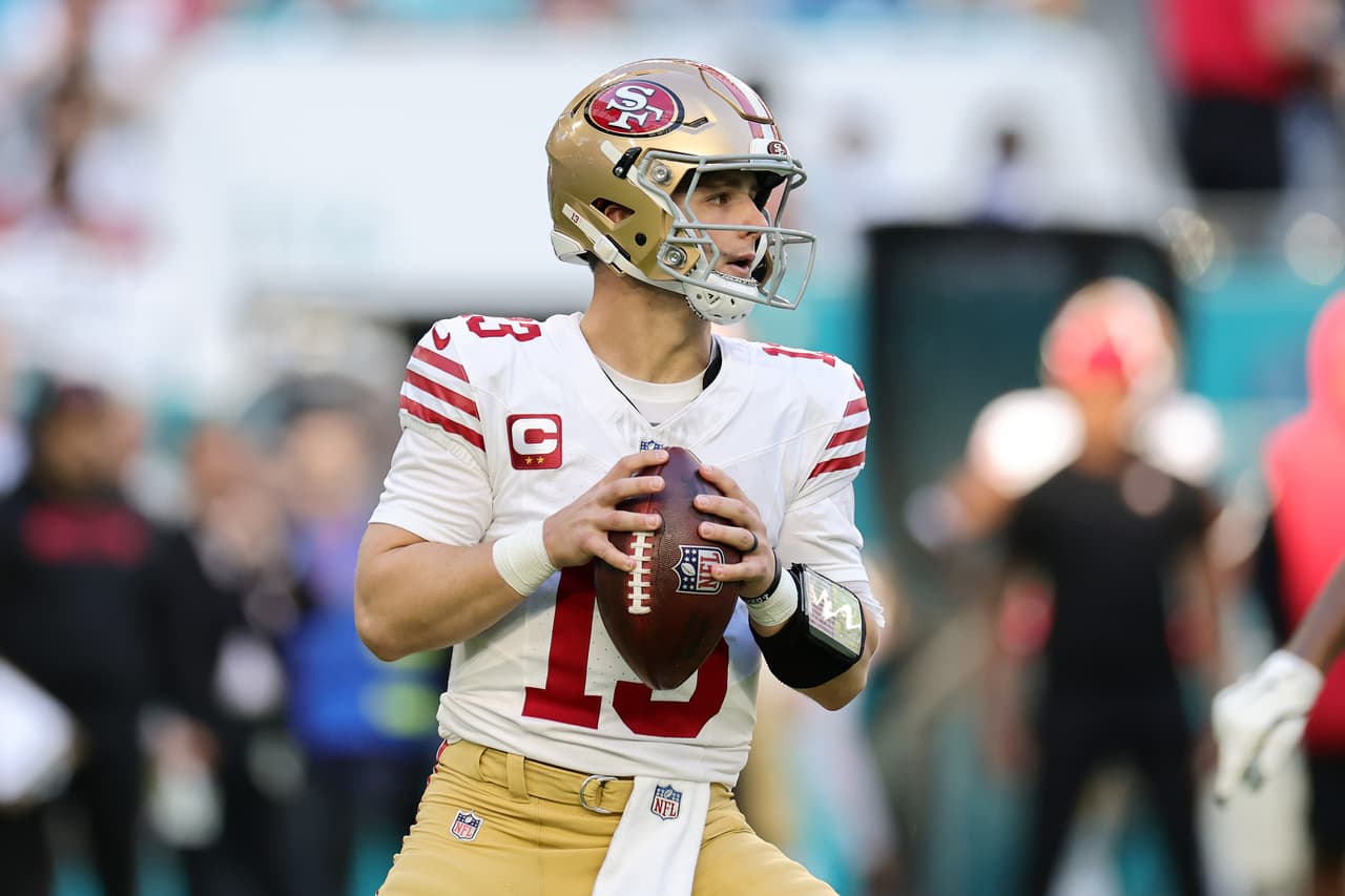 Purdy brilla con cinco pases de touchdown y 49ers vencen a Colts