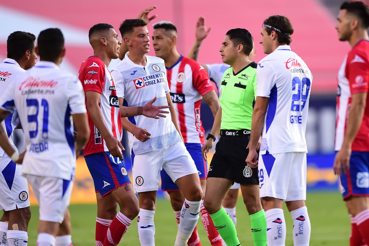 Con doblete del Cabecita Rodríguez y gol de Santiago jiménez, la Máquina se impone 1-3 al Atlético San Luis y toman el liderato en el Guard1anes 2020.
