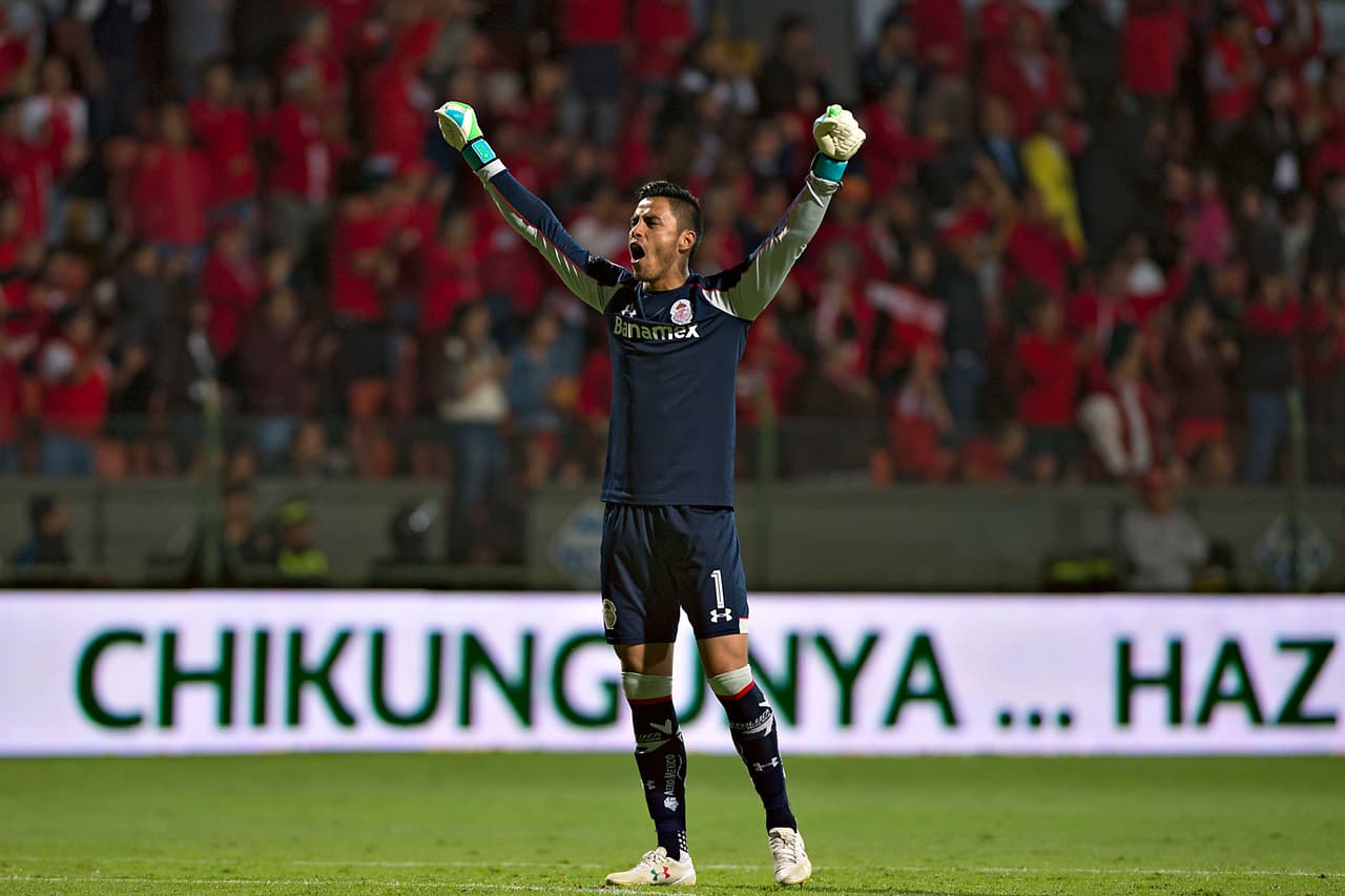 Alfredo Talavera – El excepcional portero de los Pumas se encontraba defendiendo los colores del Toluca en el Apertura 2015, donde llegaron hasta semifinales.
<br>