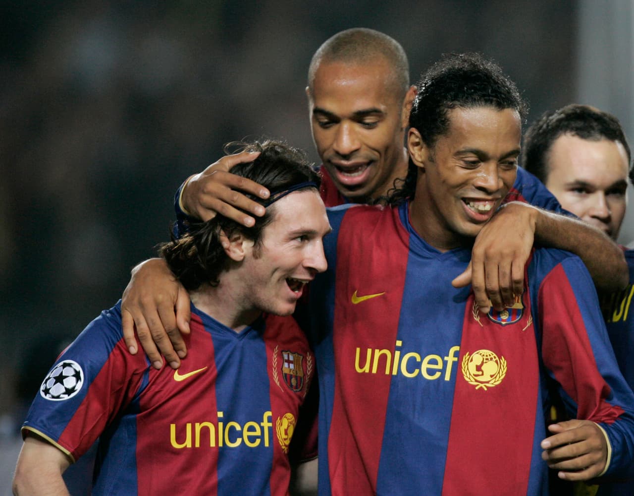 El conmovedor mensaje de Messi tras el retiro de Ronaldinho: “Aprendí mucho a tu lado”